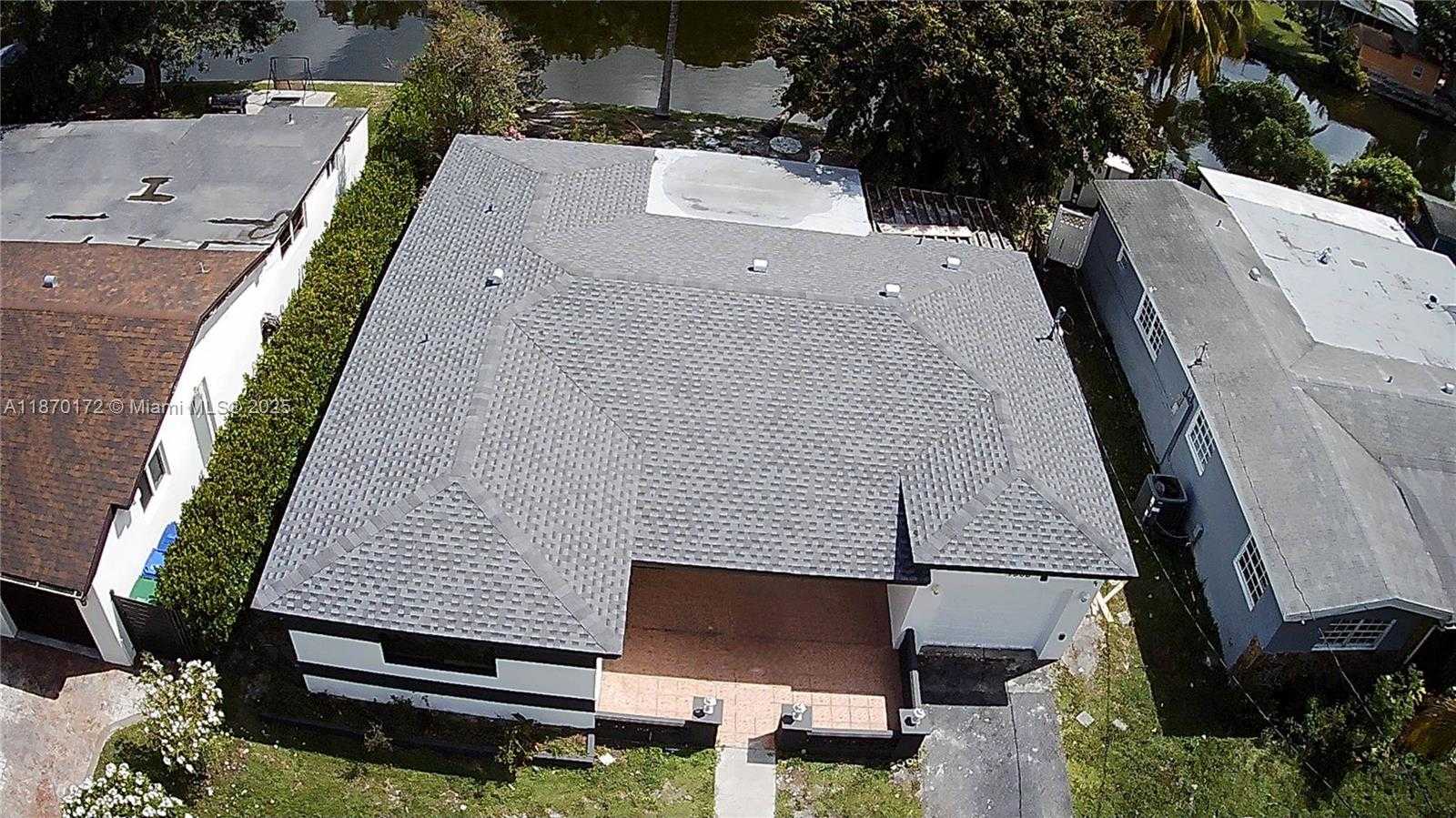 Small Image of 7908 GRANADA BLVD, Miramar Number 29