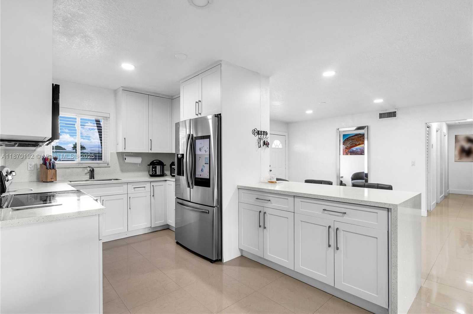 Small Image of 4510 NORTH WEST 168TH TER, Miami Gardens Number 14