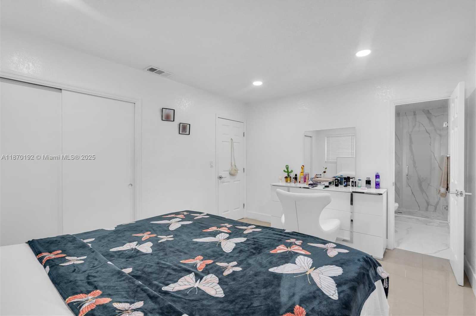 Small Image of 4510 NORTH WEST 168TH TER, Miami Gardens Number 17
