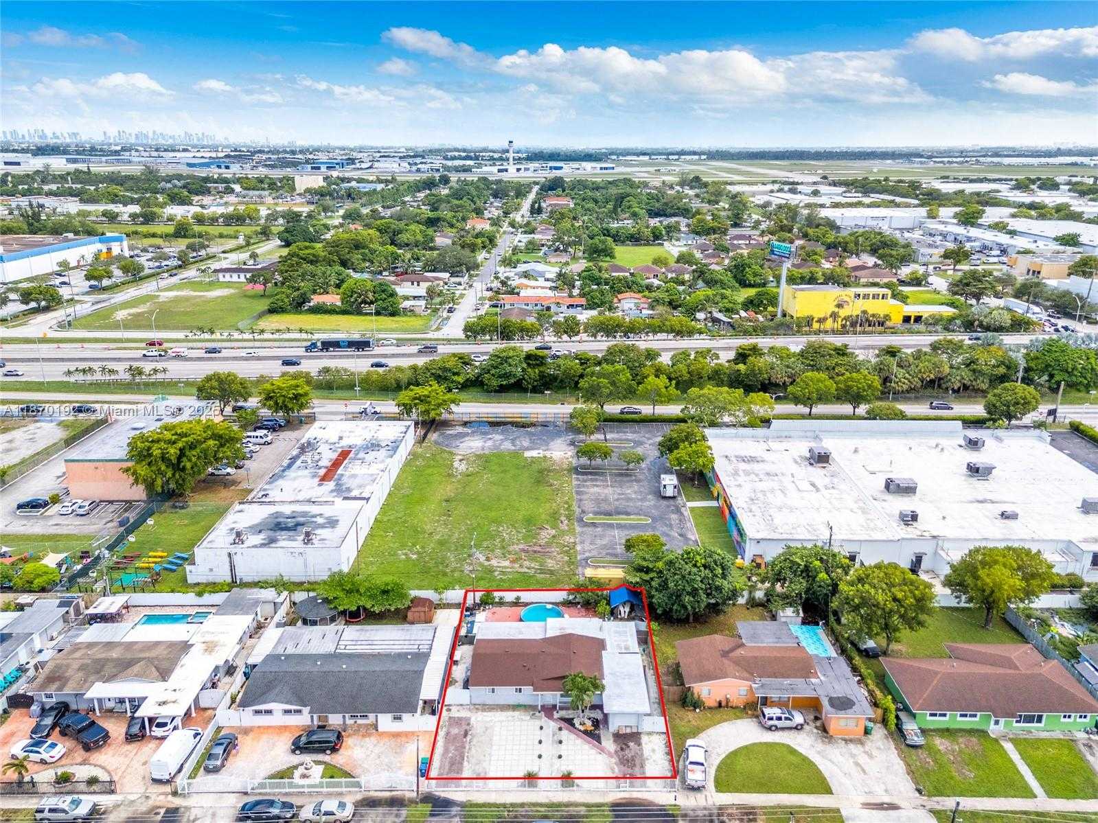 Small Image of 4510 NORTH WEST 168TH TER, Miami Gardens Number 32