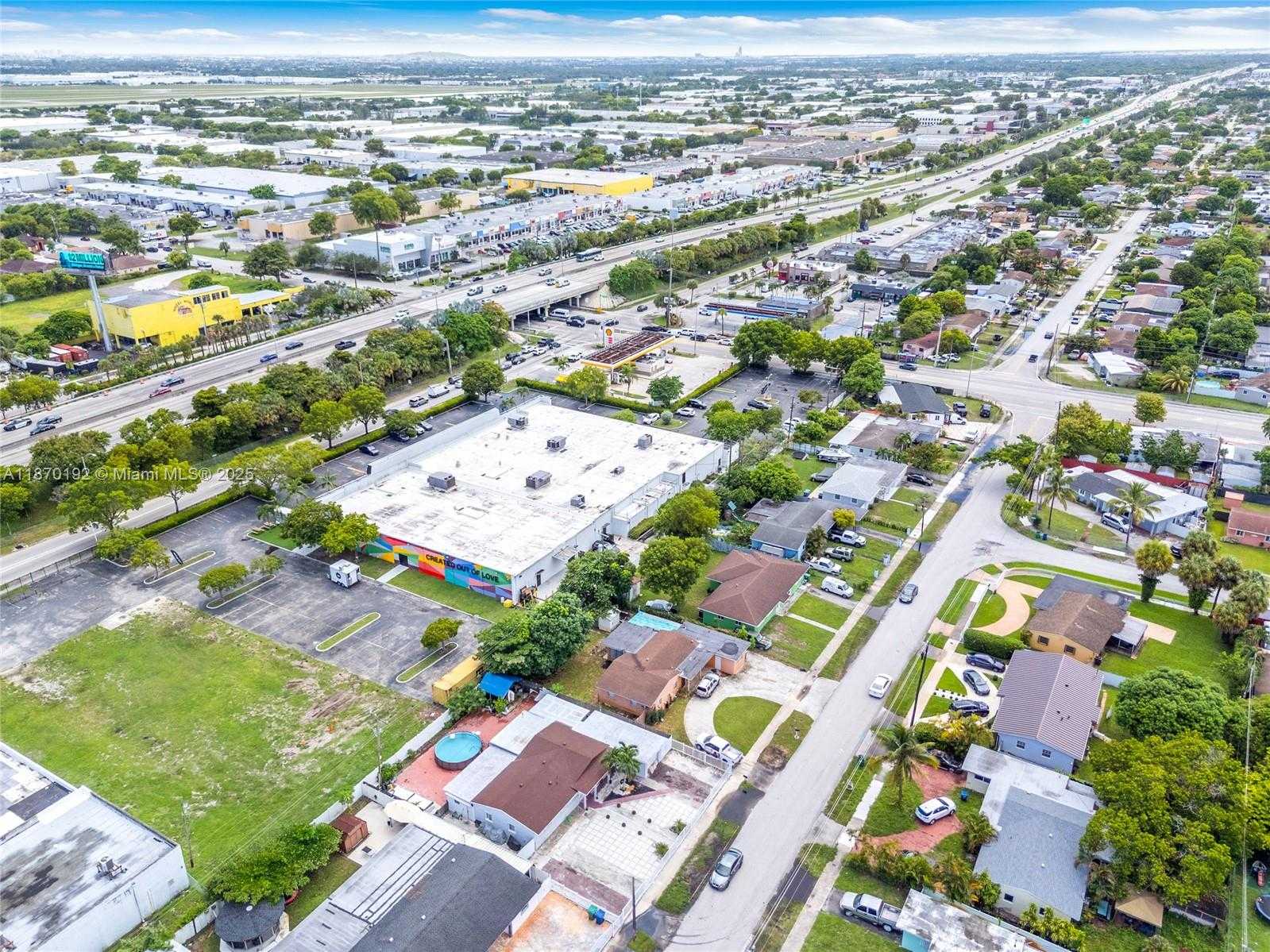 Small Image of 4510 NORTH WEST 168TH TER, Miami Gardens Number 41