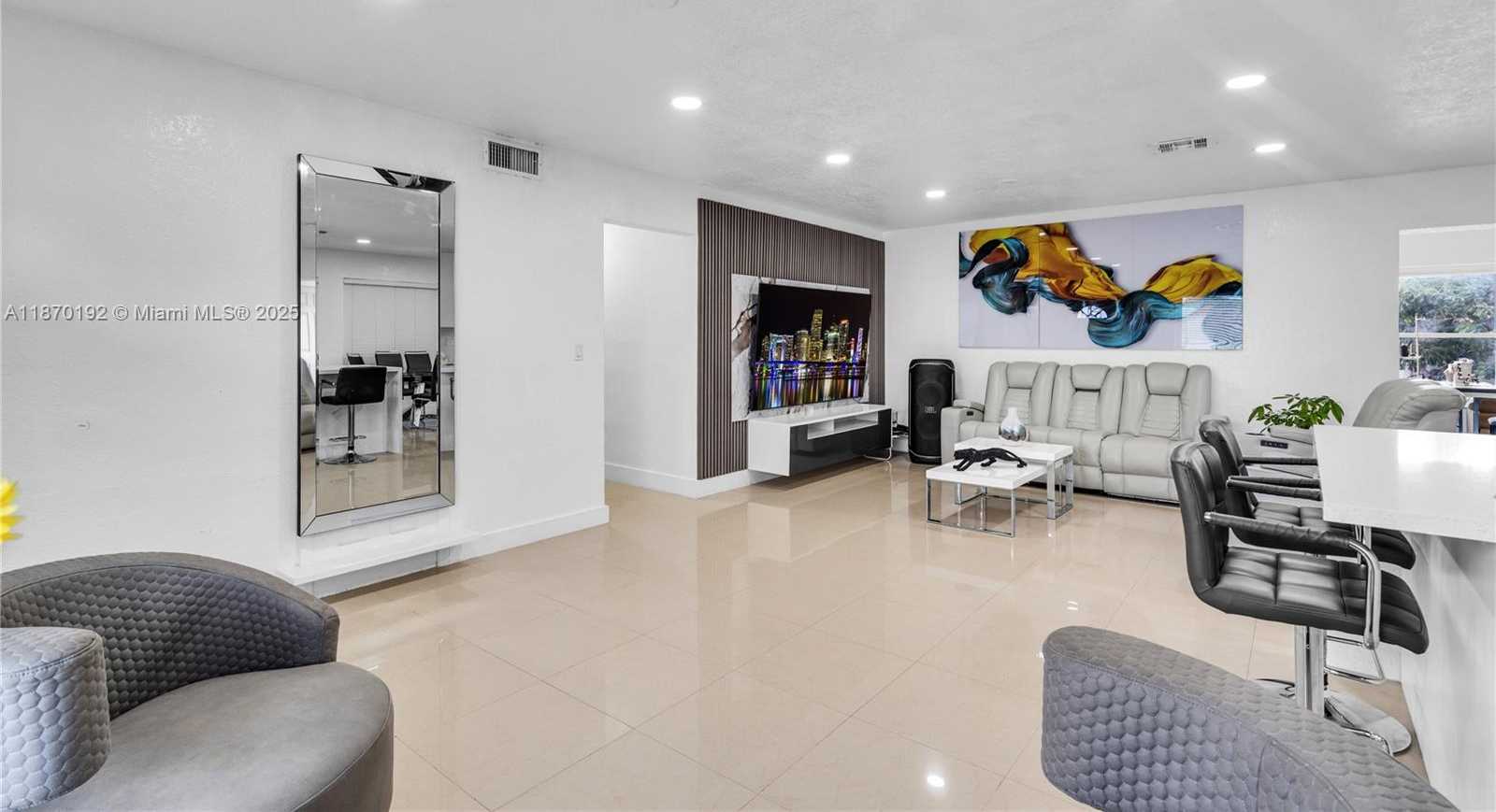 Small Image of 4510 NORTH WEST 168TH TER, Miami Gardens Number 8