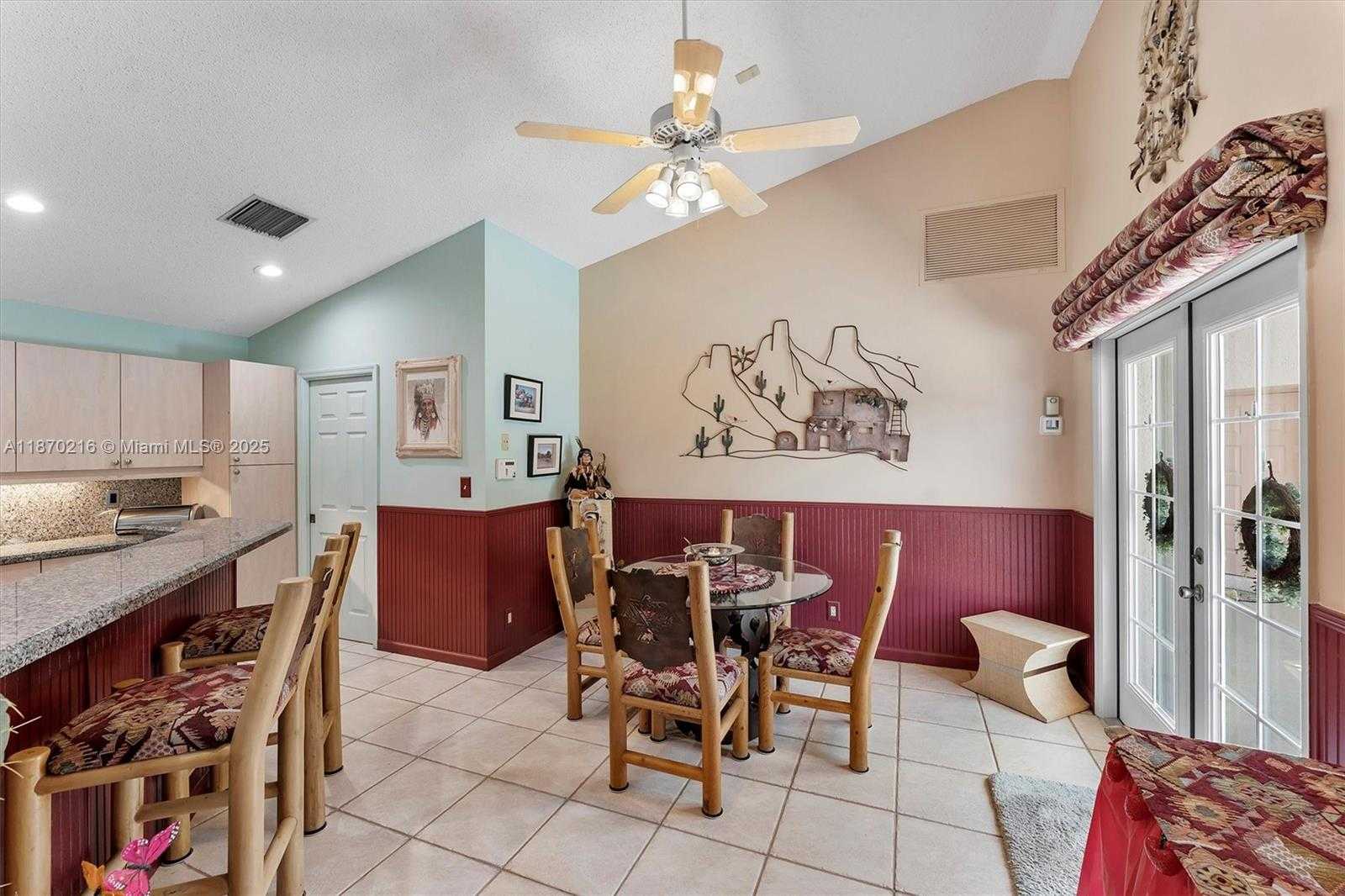Small Image of 800 CLEARBROOK PARK CIR, Delray Beach Number 14
