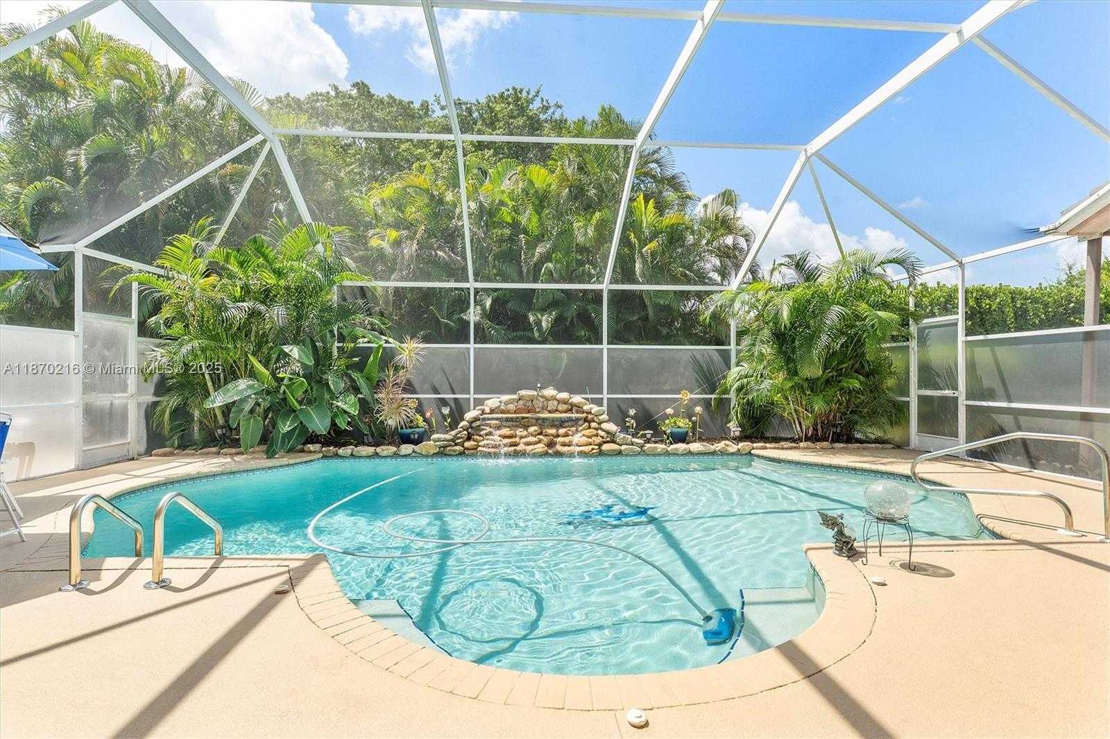 Small Image of 800 CLEARBROOK PARK CIR, Delray Beach Number 9
