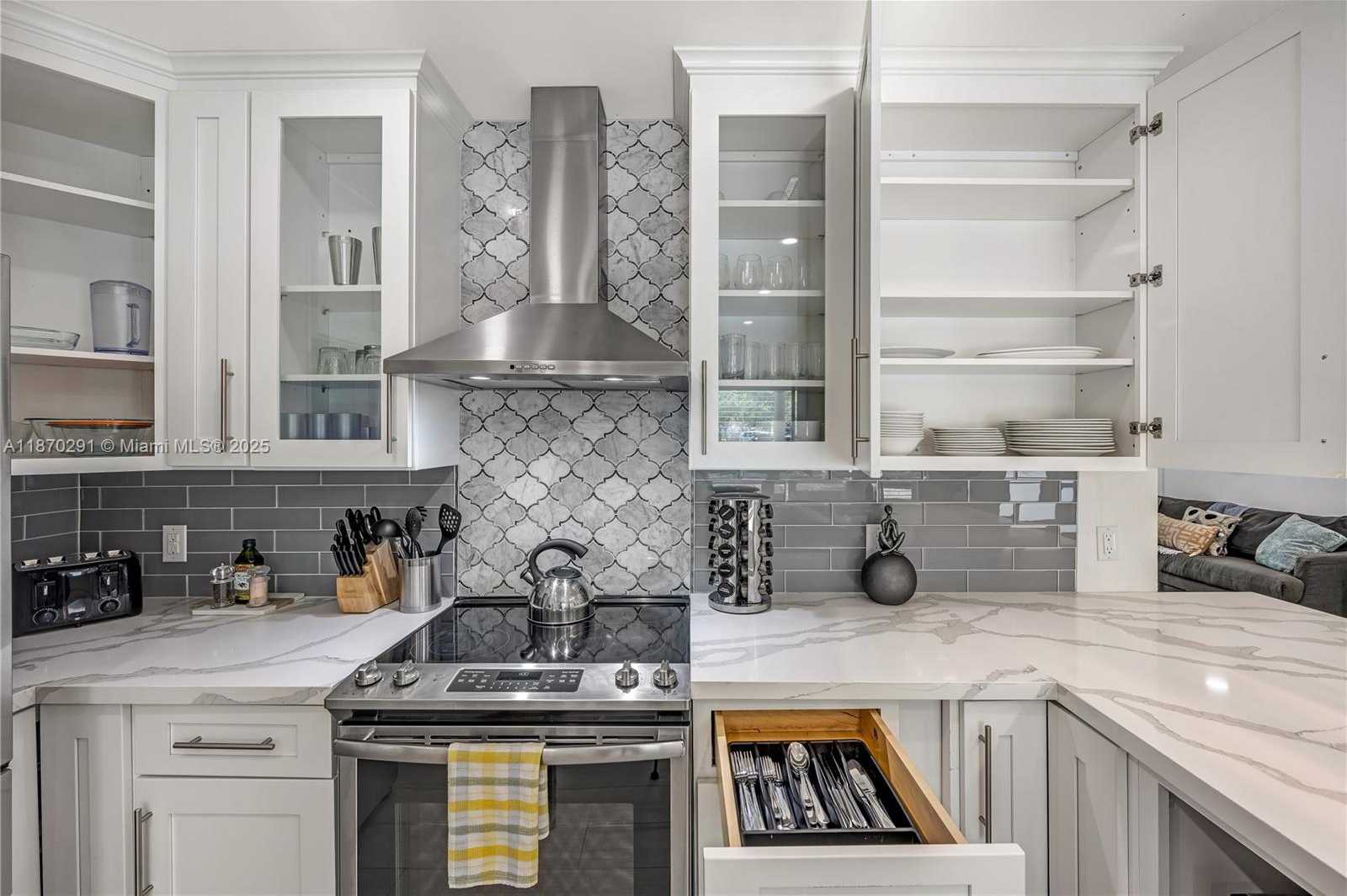 Small Image of 1785 NORTH EAST 15TH ST, Fort Lauderdale Number 11