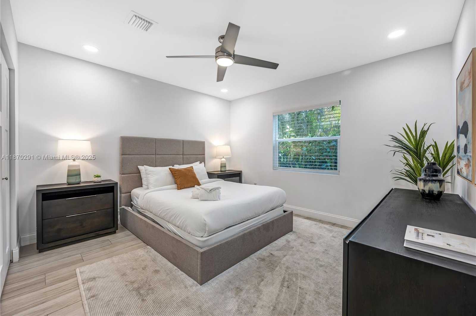Small Image of 1785 NORTH EAST 15TH ST, Fort Lauderdale Number 21