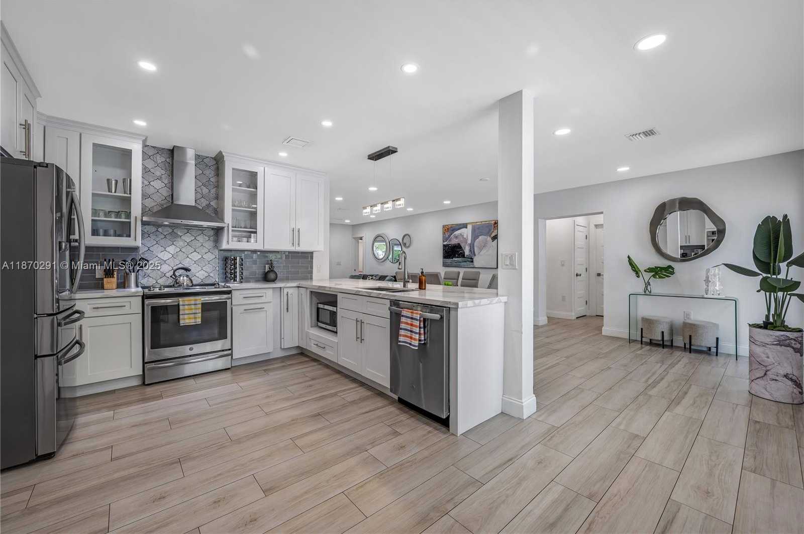 Small Image of 1785 NORTH EAST 15TH ST, Fort Lauderdale Number 7