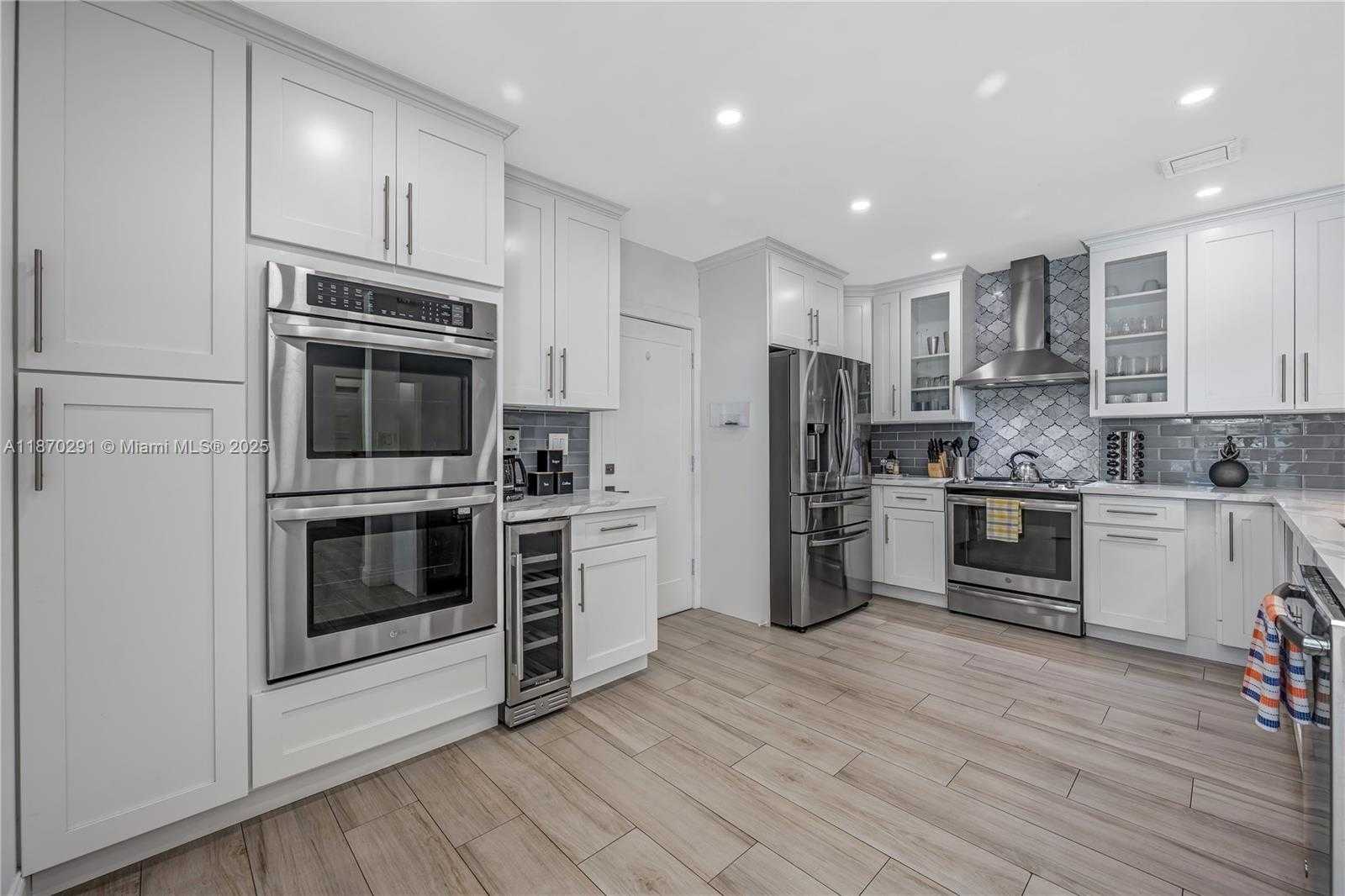 Small Image of 1785 NORTH EAST 15TH ST, Fort Lauderdale Number 8