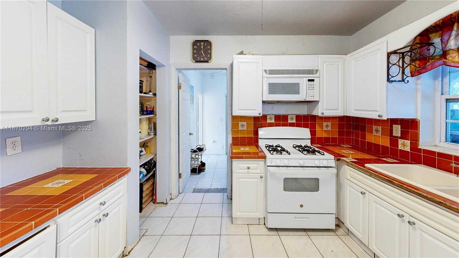Small Image of 18231 SOUTH WEST 90TH CT, Palmetto Bay Number 10