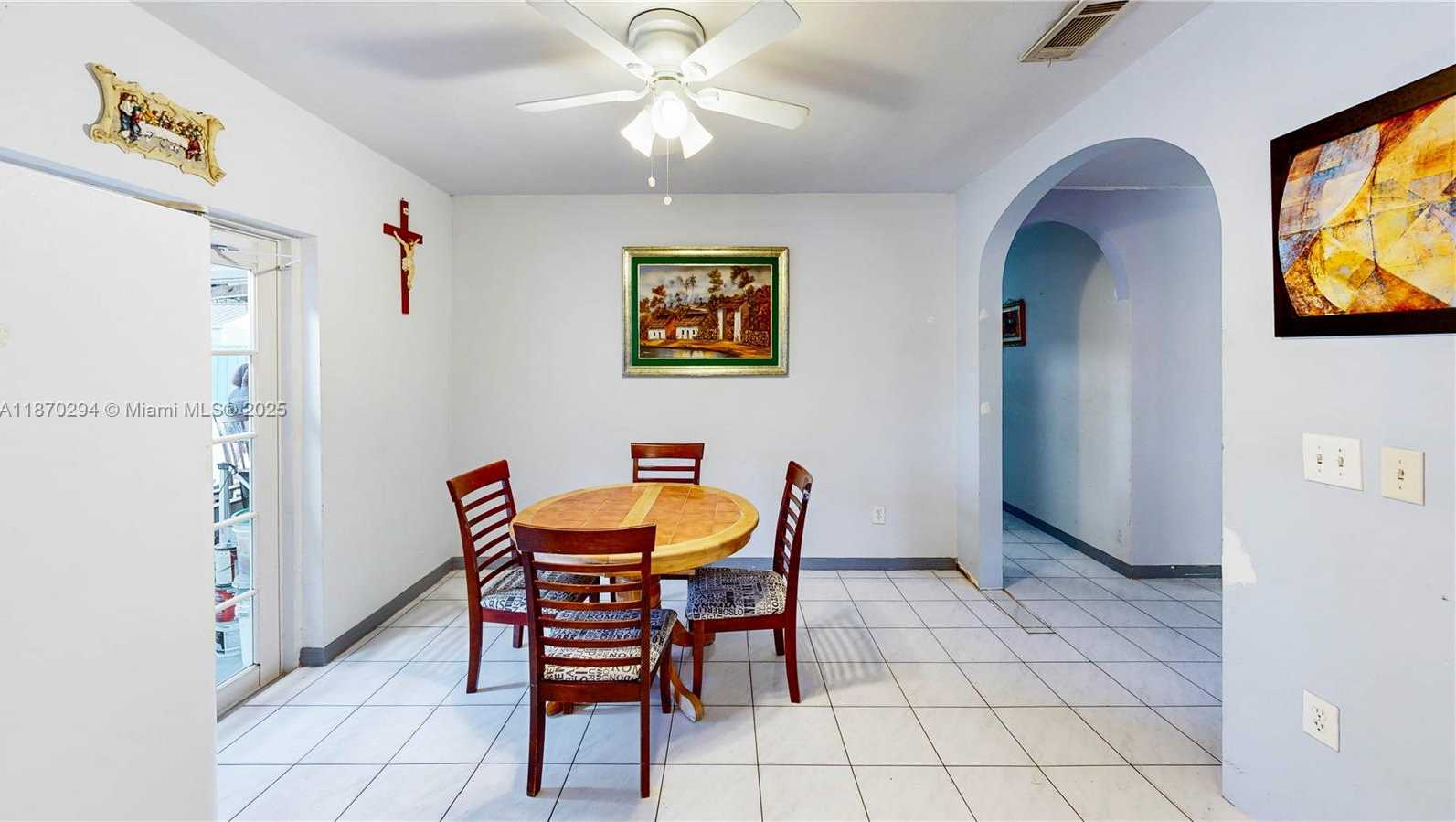 Small Image of 18231 SOUTH WEST 90TH CT, Palmetto Bay Number 12
