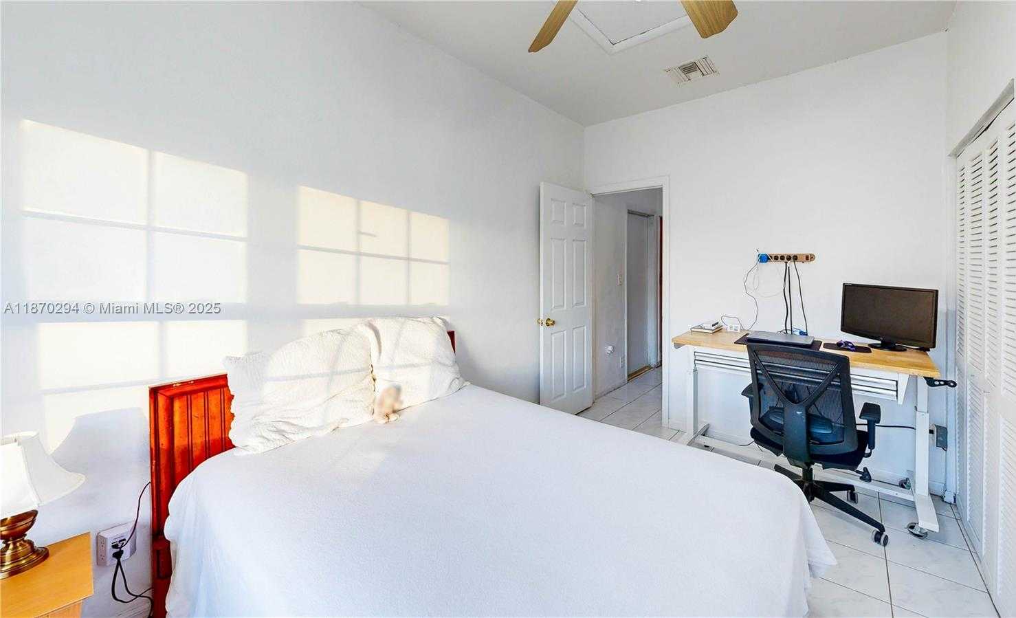 Small Image of 18231 SOUTH WEST 90TH CT, Palmetto Bay Number 15