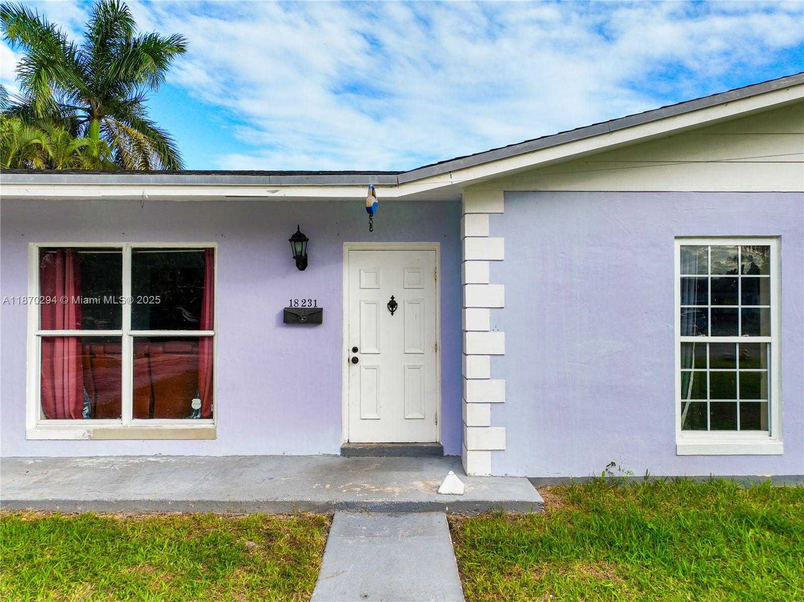 Small Image of 18231 SOUTH WEST 90TH CT, Palmetto Bay Number 3