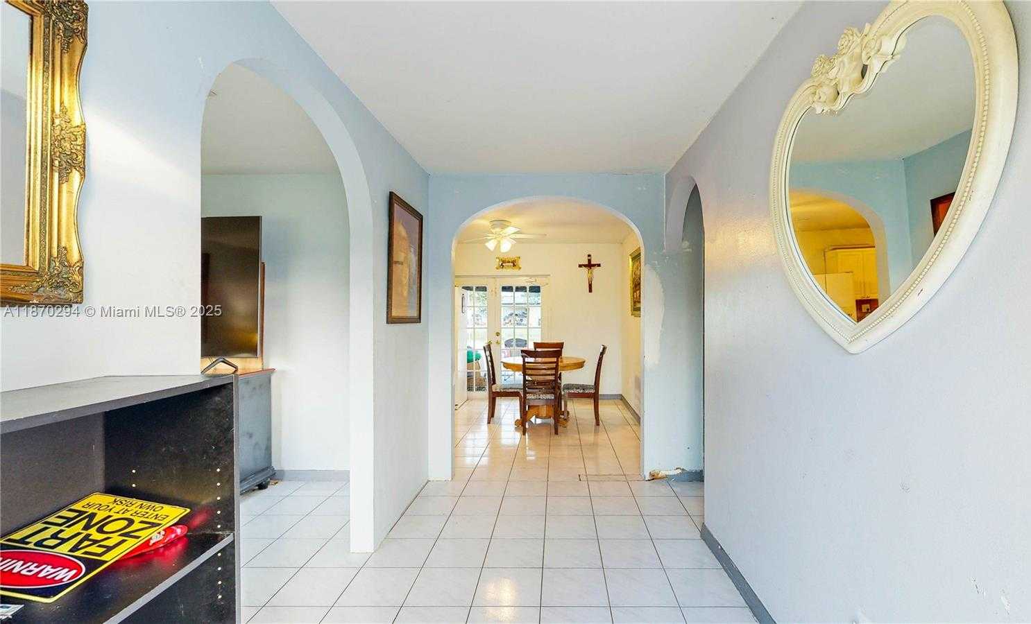Small Image of 18231 SOUTH WEST 90TH CT, Palmetto Bay Number 4