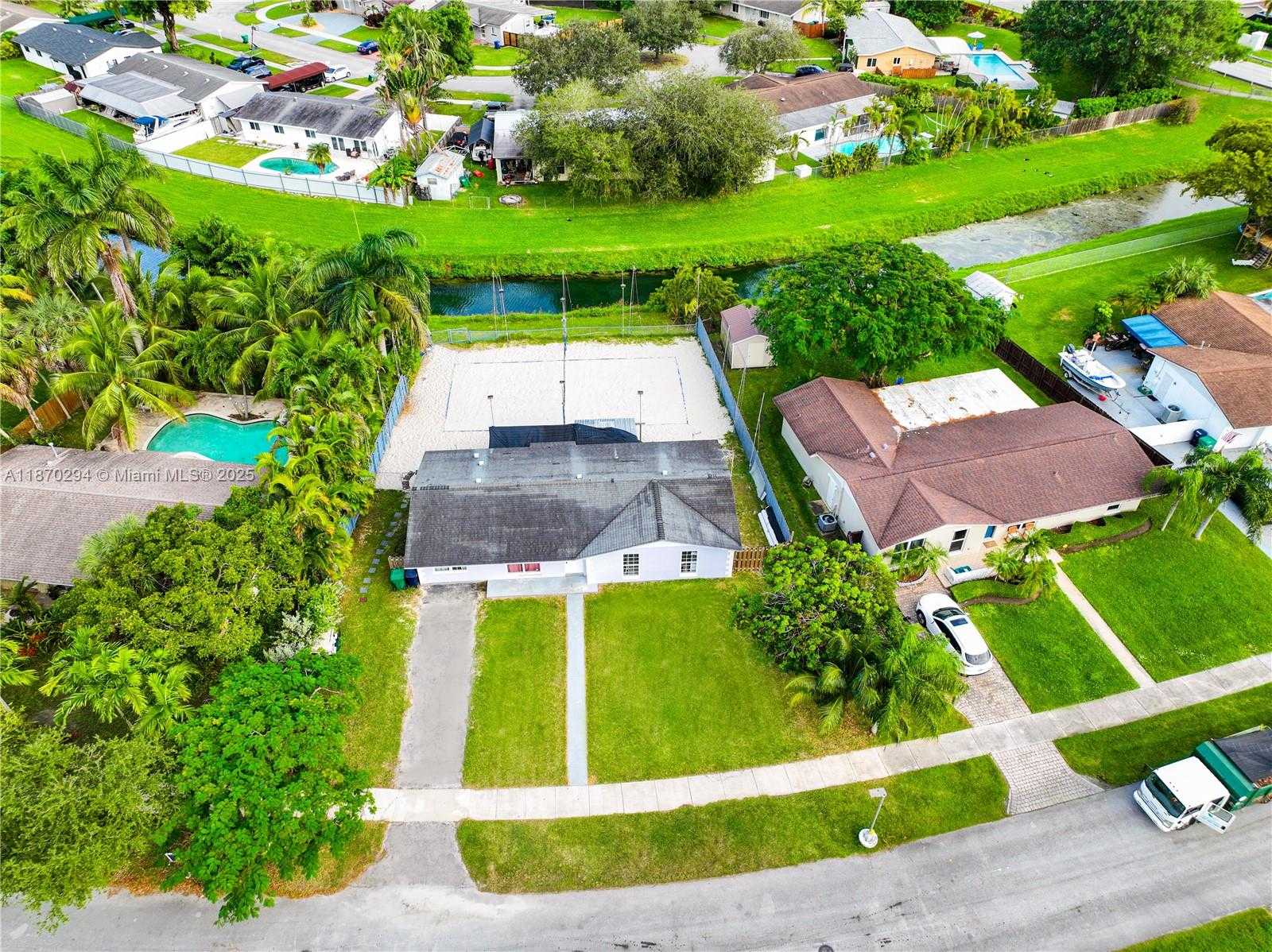 Small Image of 18231 SOUTH WEST 90TH CT, Palmetto Bay Number 43