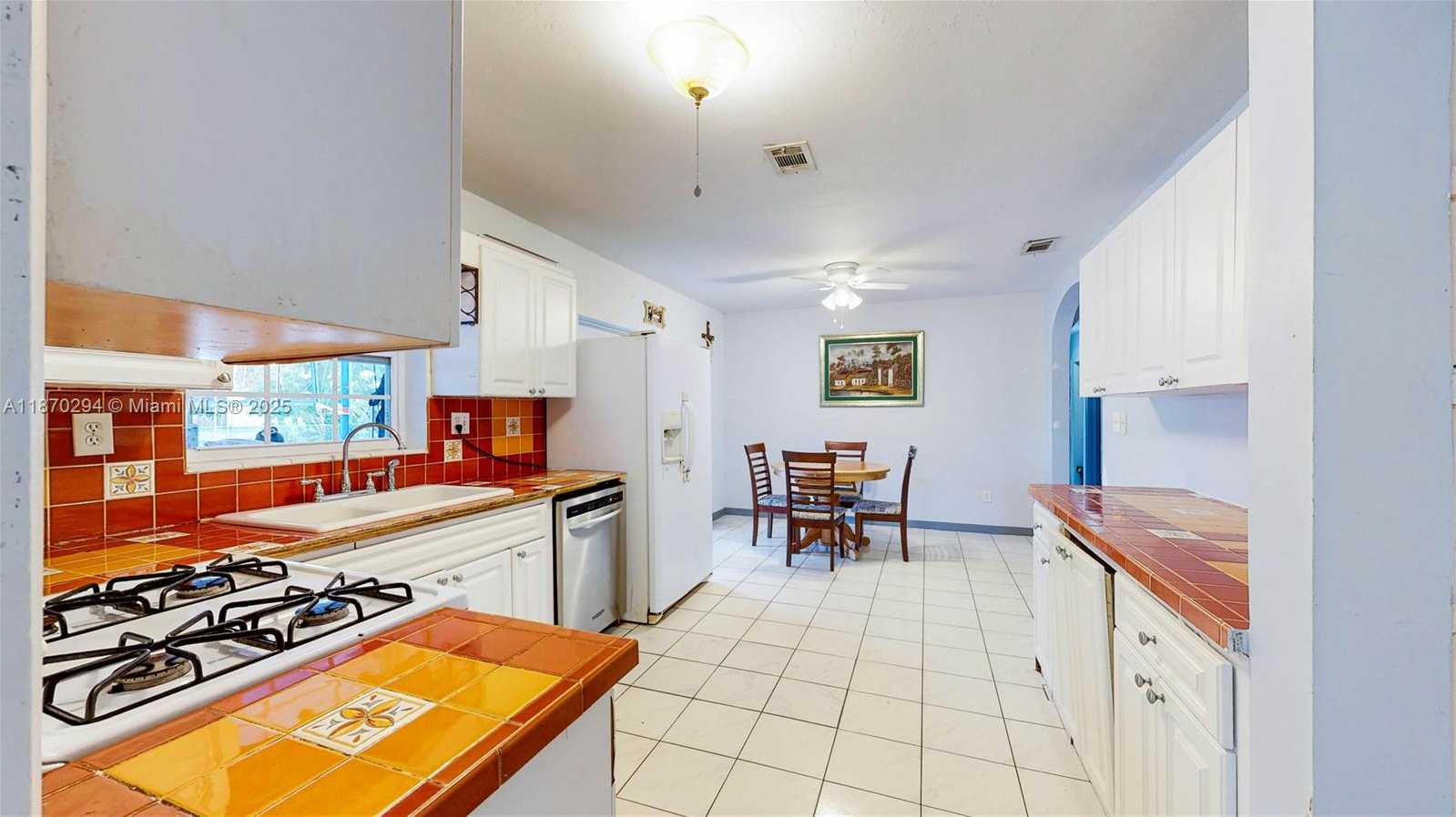 Small Image of 18231 SOUTH WEST 90TH CT, Palmetto Bay Number 7