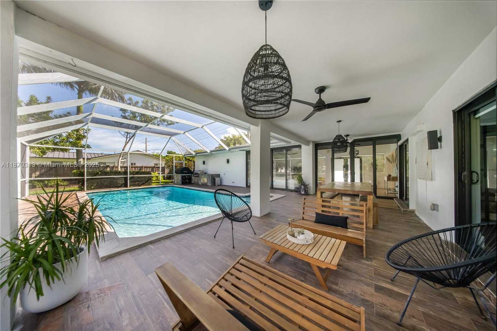 Small Image of 16900 SOUTH WEST 87TH AVE, Palmetto Bay Number 21