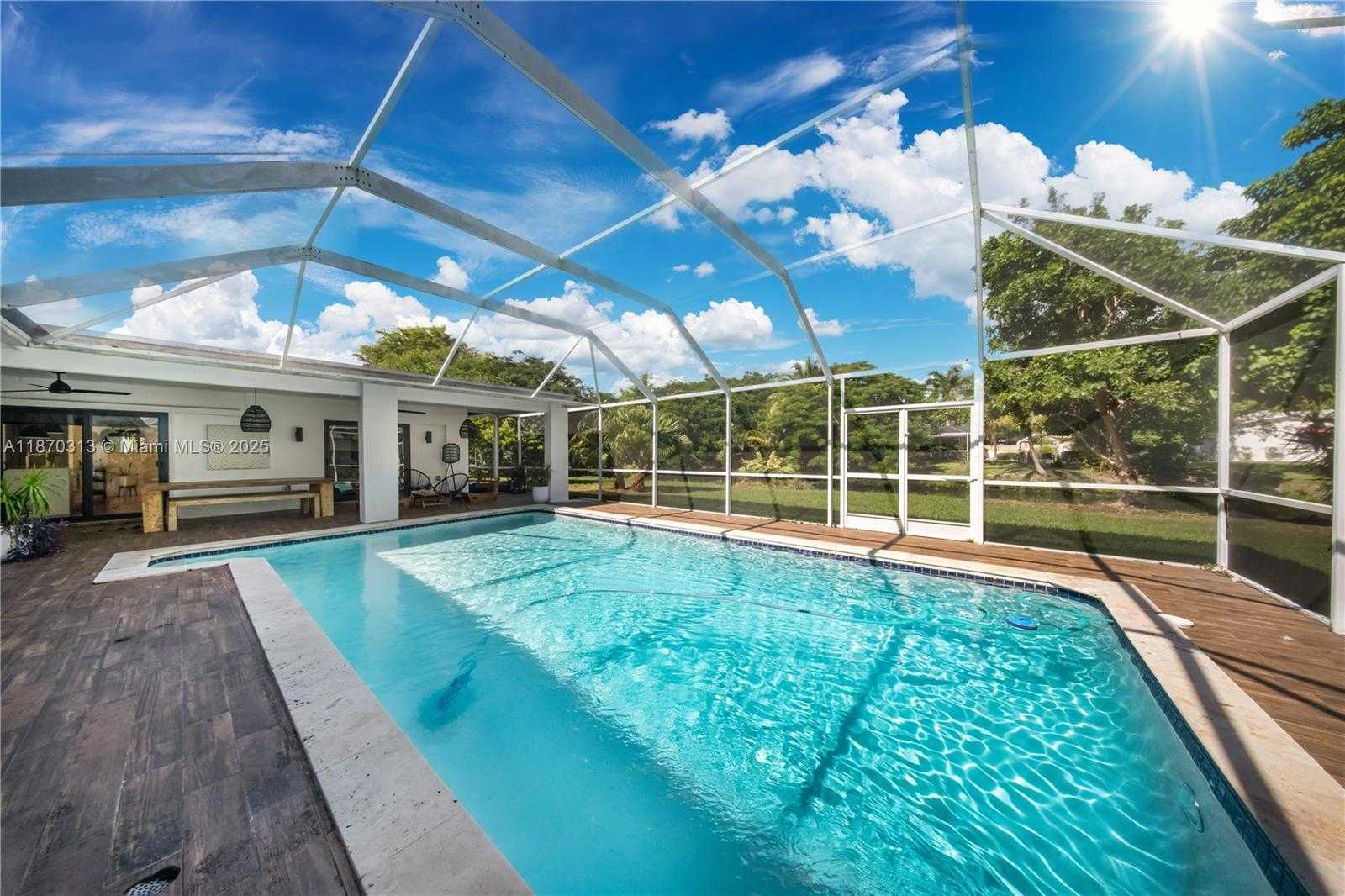 Small Image of 16900 SOUTH WEST 87TH AVE, Palmetto Bay Number 23