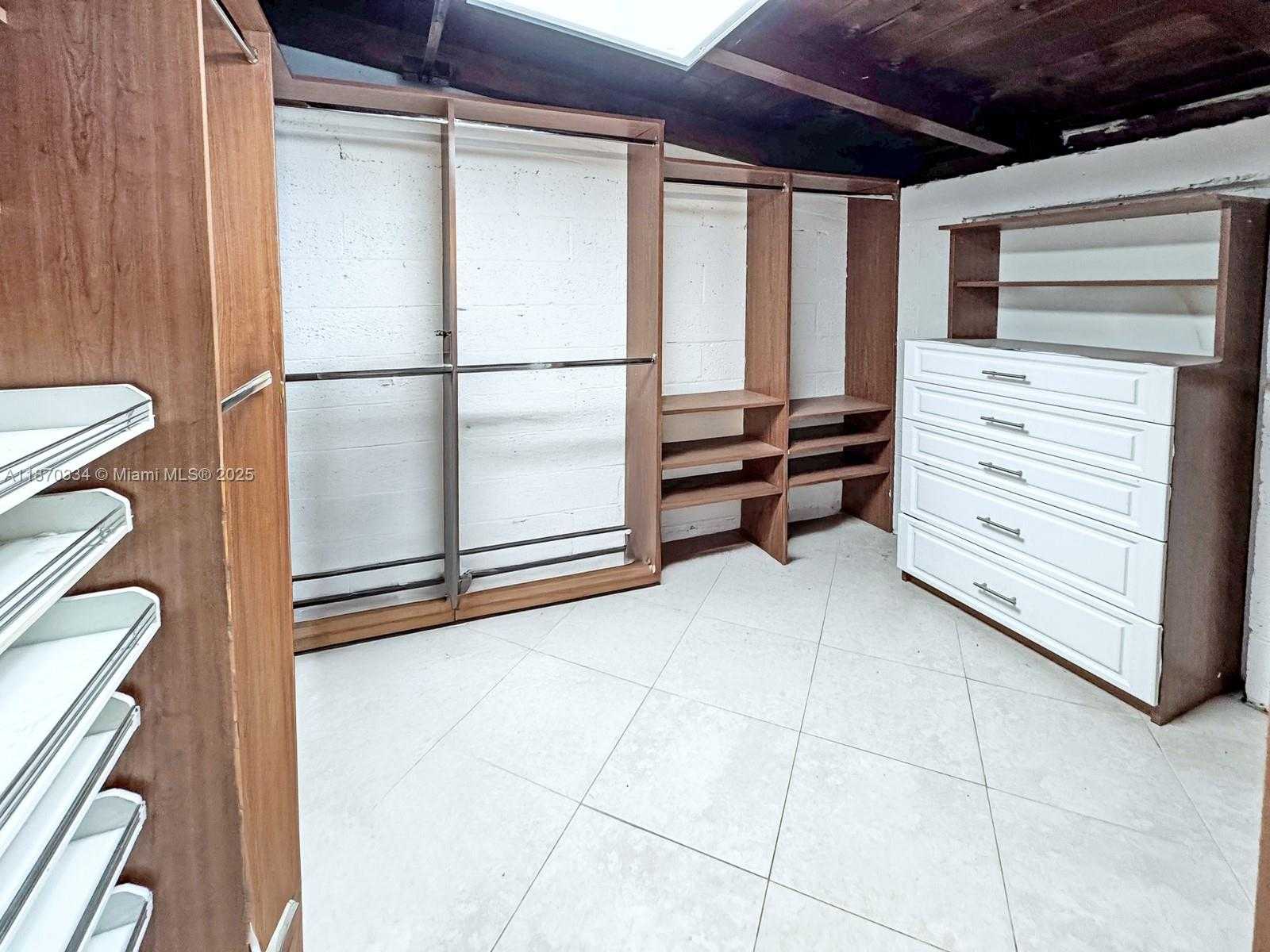 Small Image of 2861 DAVIE BLVD, Fort Lauderdale Number 19
