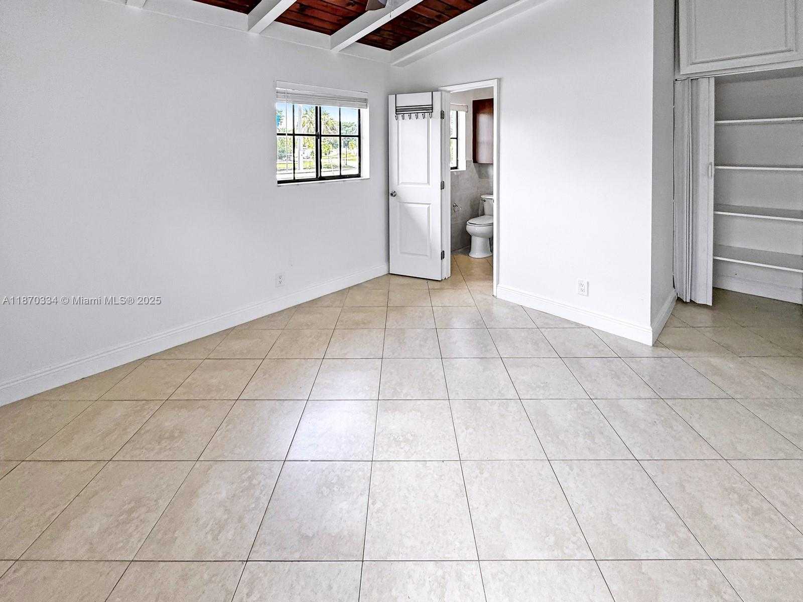Small Image of 2861 DAVIE BLVD, Fort Lauderdale Number 20