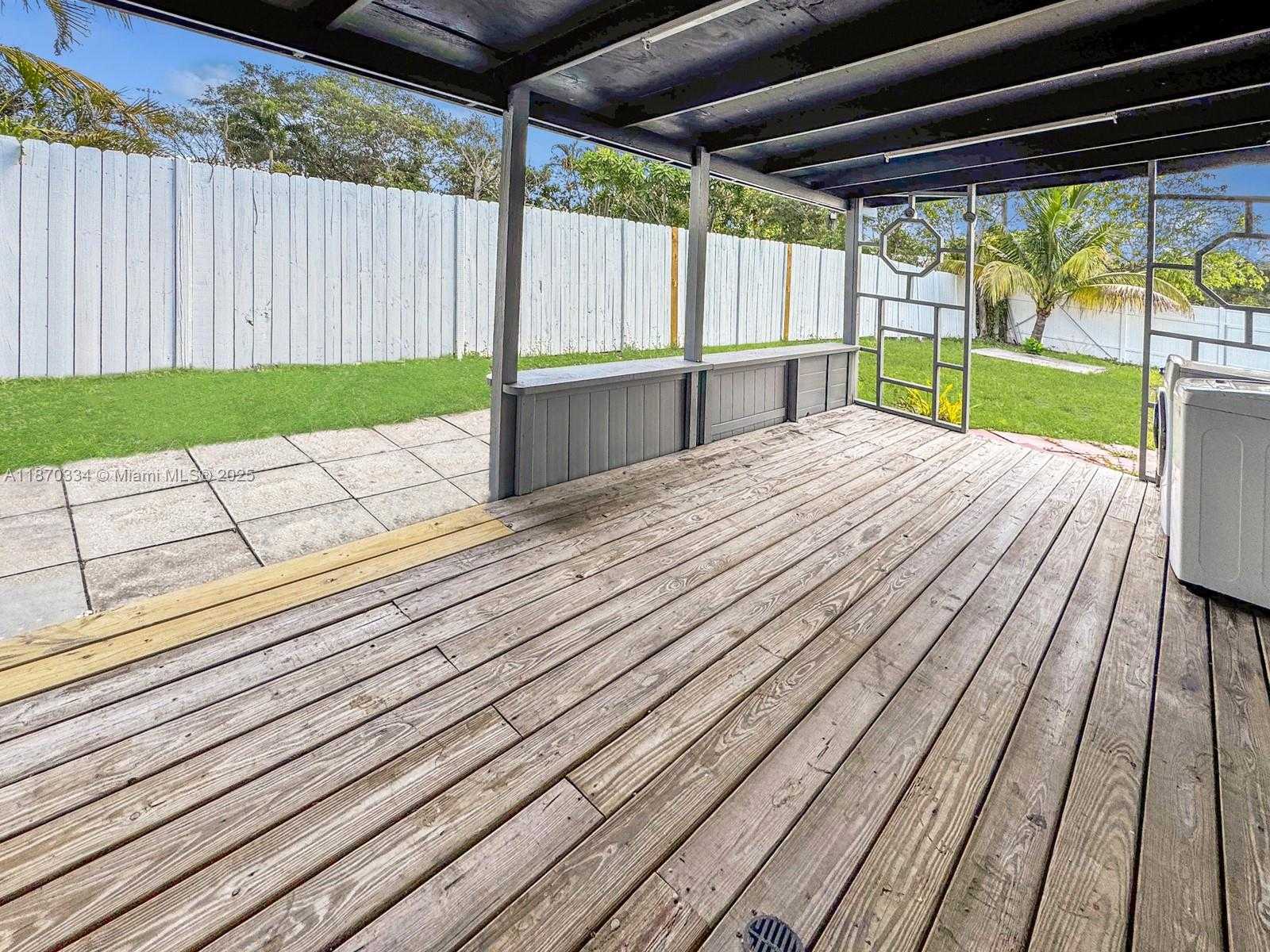 Small Image of 2861 DAVIE BLVD, Fort Lauderdale Number 23