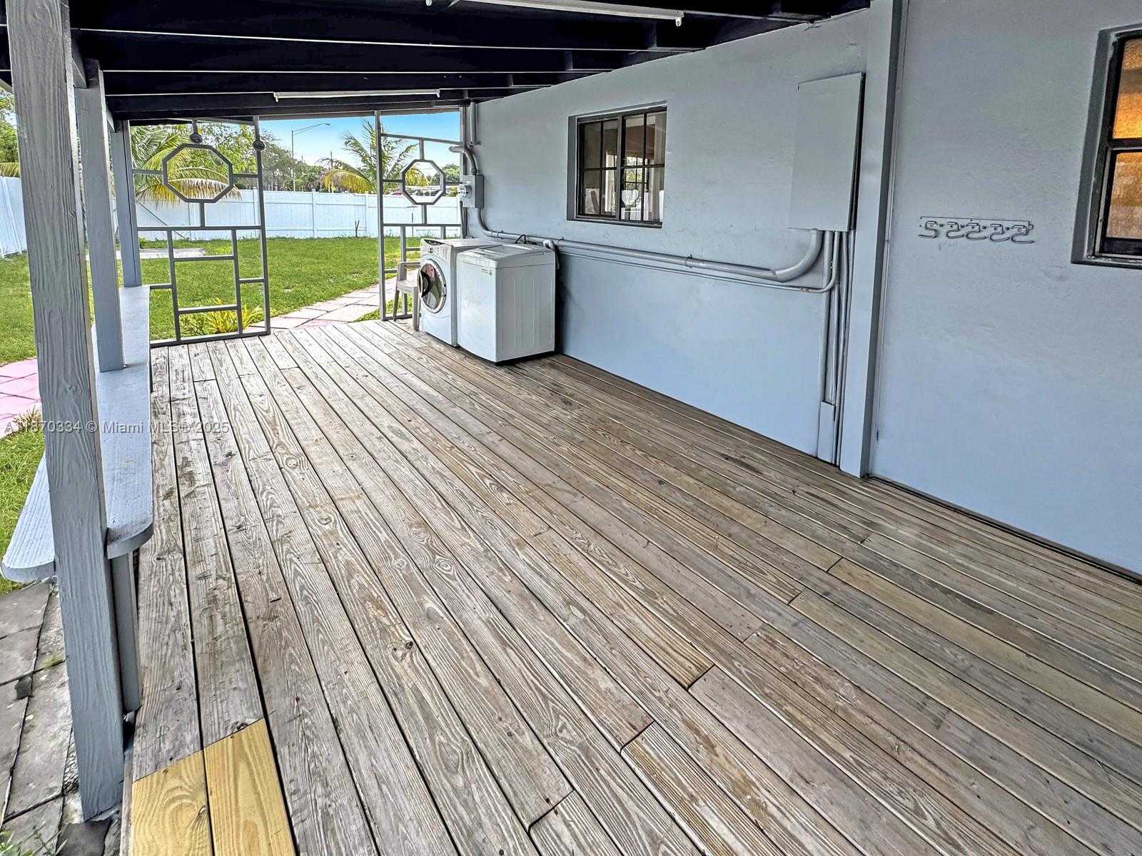 Small Image of 2861 DAVIE BLVD, Fort Lauderdale Number 24