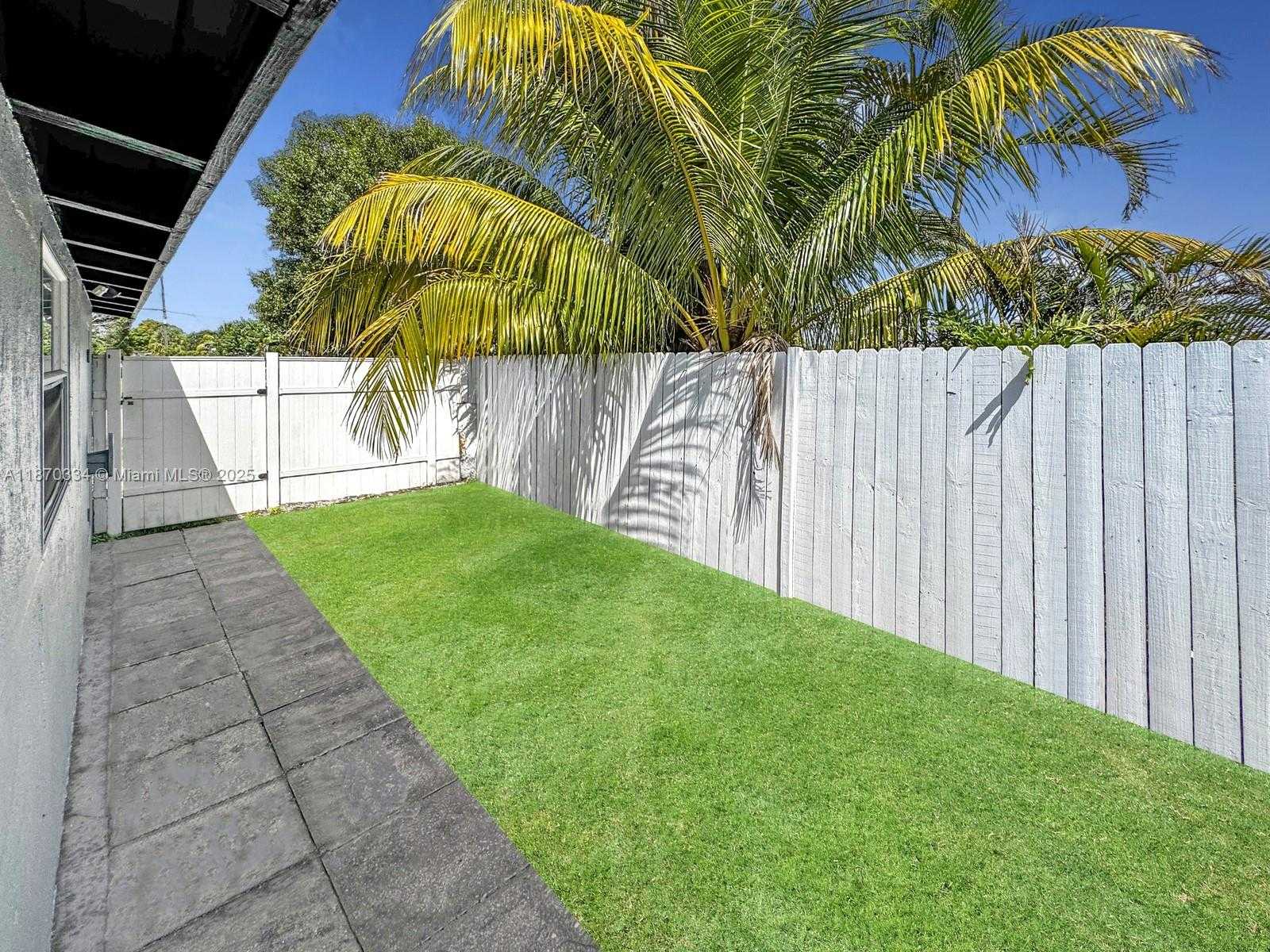 Small Image of 2861 DAVIE BLVD, Fort Lauderdale Number 27