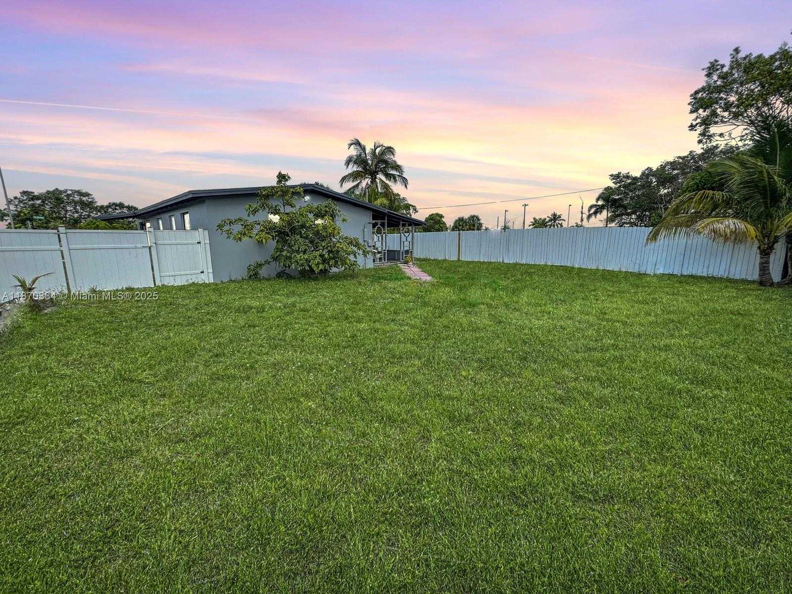 Small Image of 2861 DAVIE BLVD, Fort Lauderdale Number 30