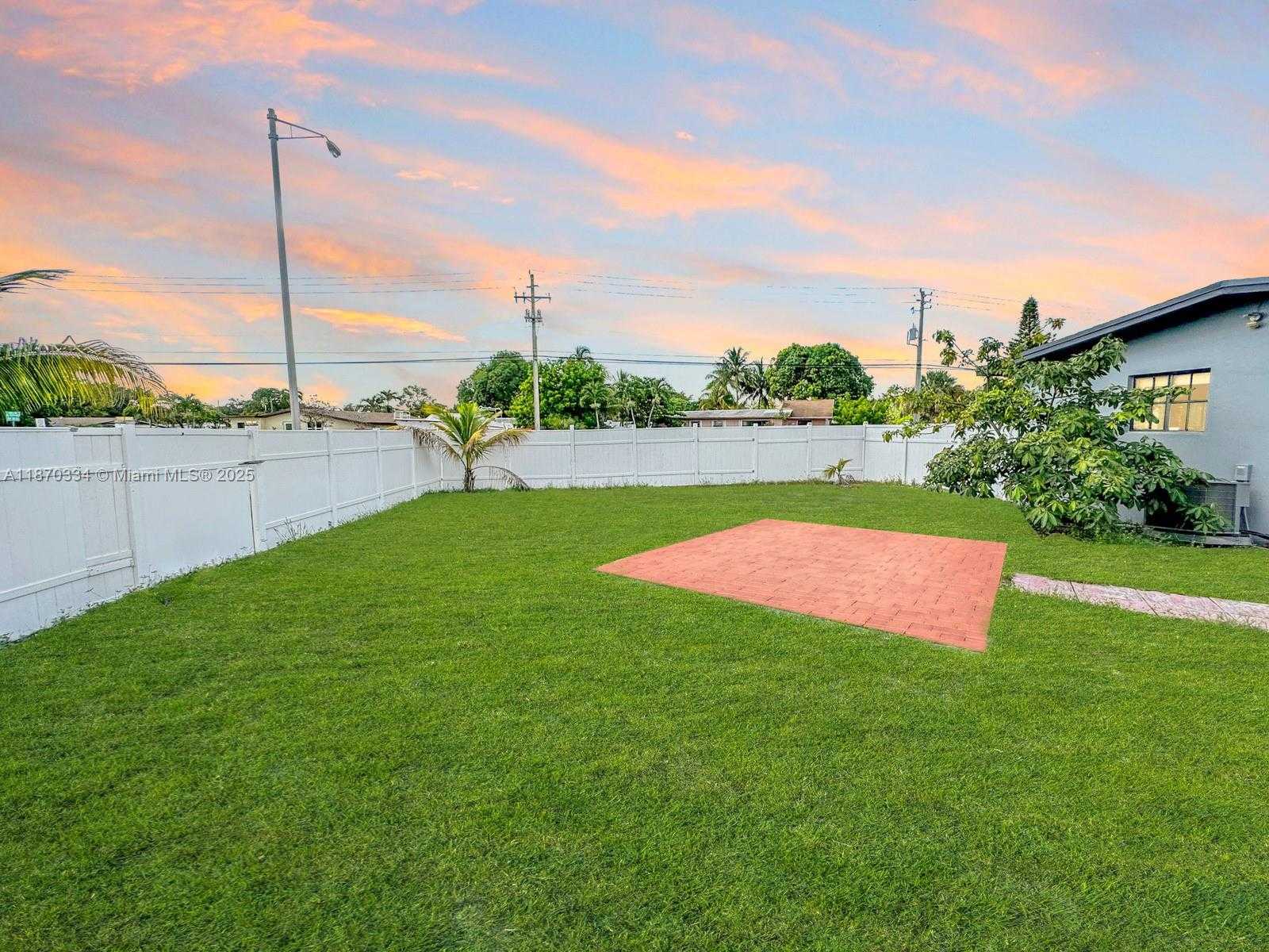 Small Image of 2861 DAVIE BLVD, Fort Lauderdale Number 34