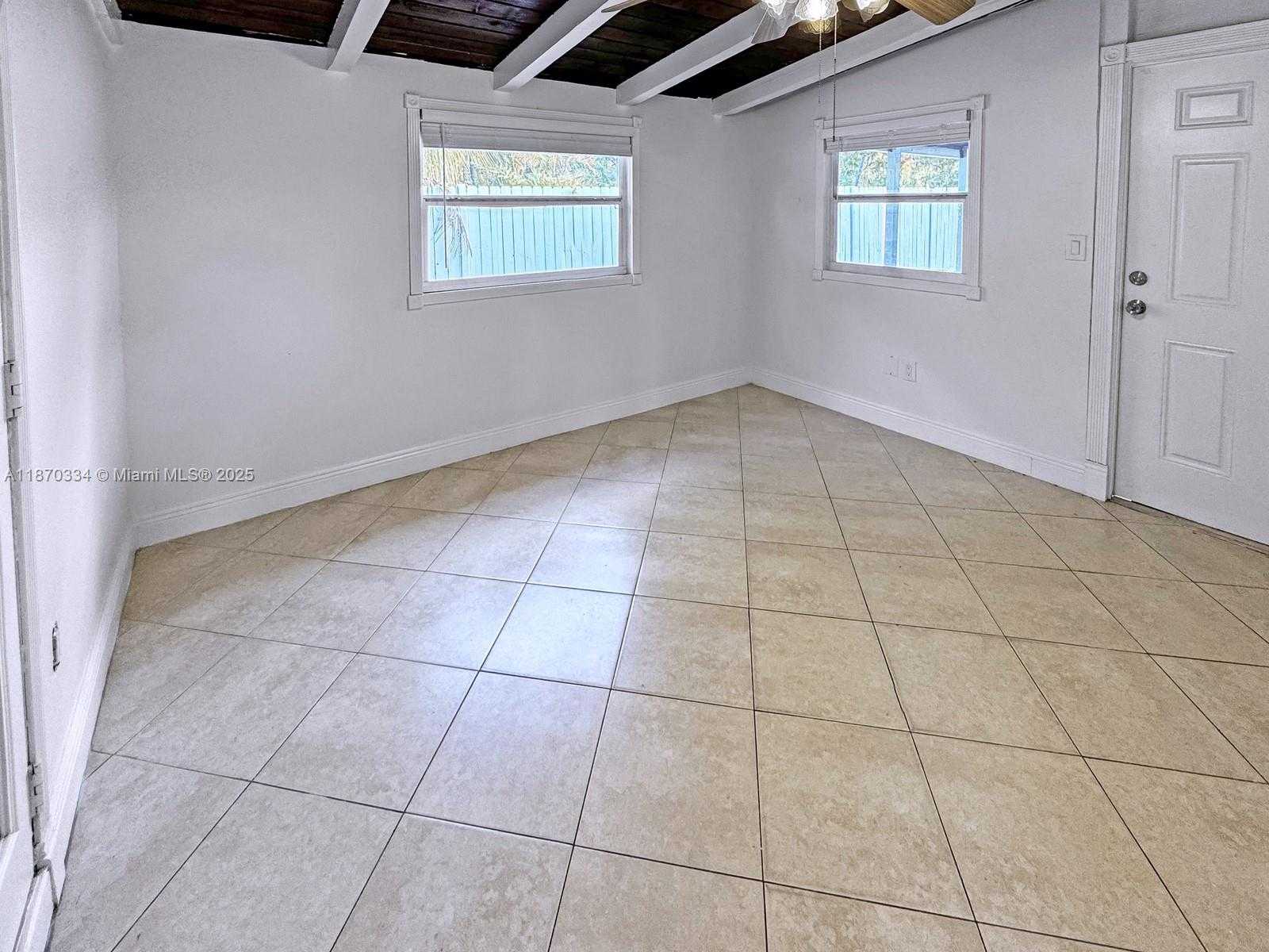 Small Image of 2861 DAVIE BLVD, Fort Lauderdale Number 4