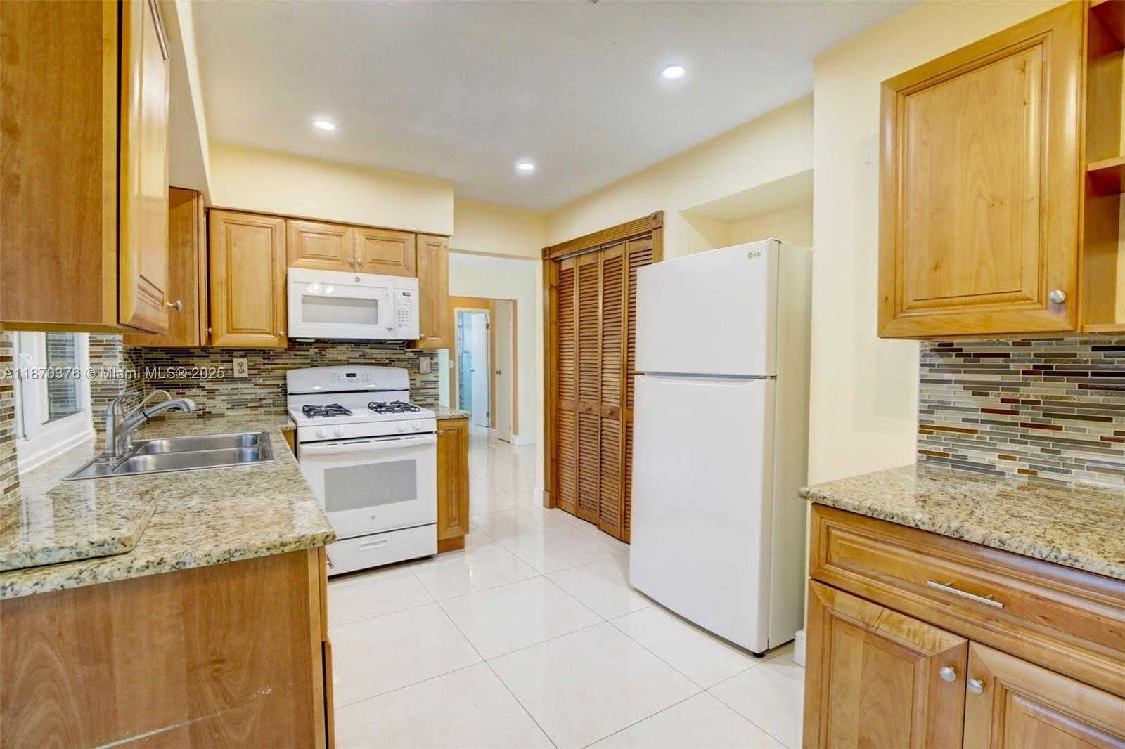Small Image of 2849 NORTH WEST 87TH AVE, Sunrise Number 10