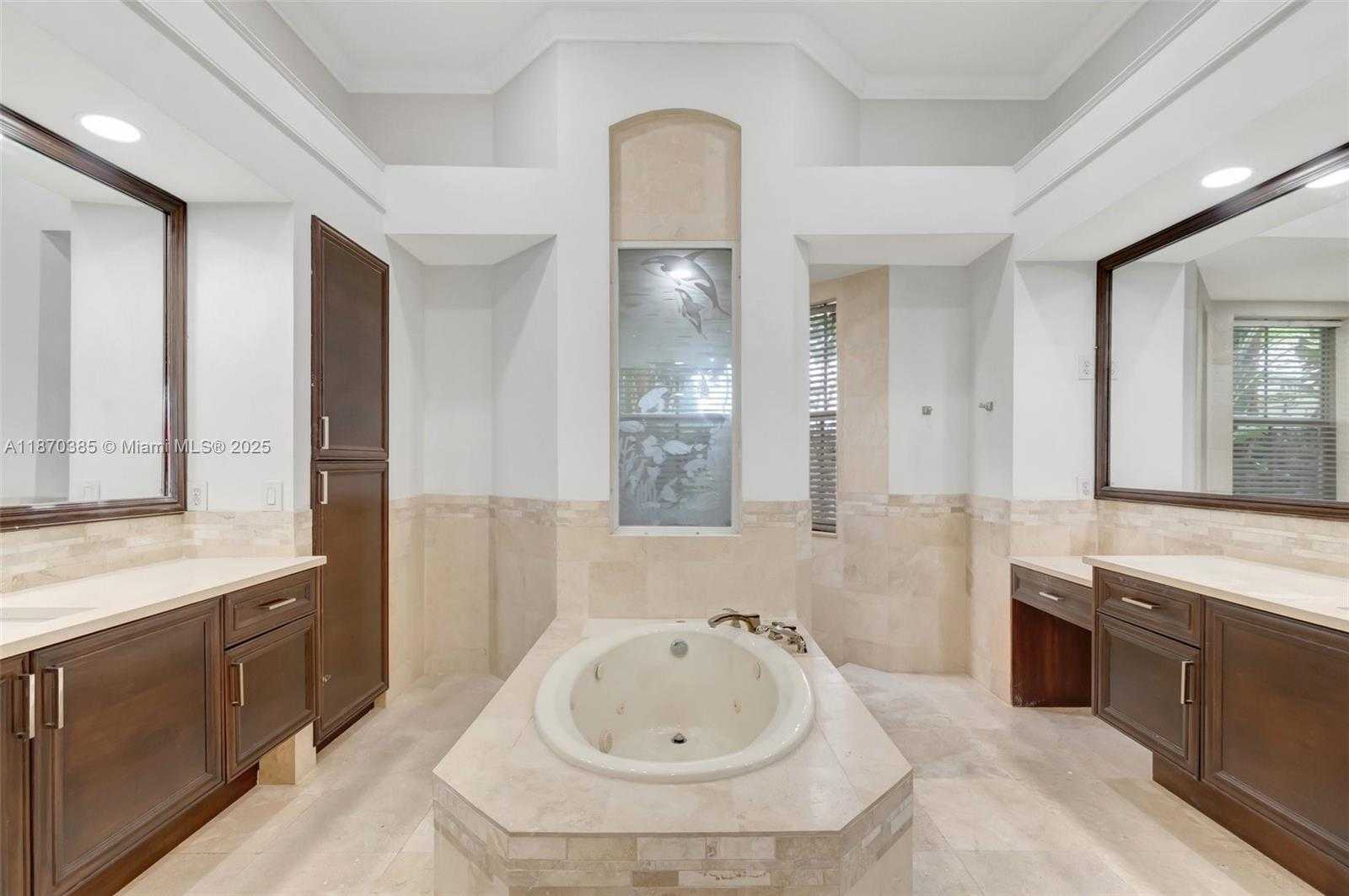 Small Image of 8244 LAKEVIEW DR, West Palm Beach Number 30