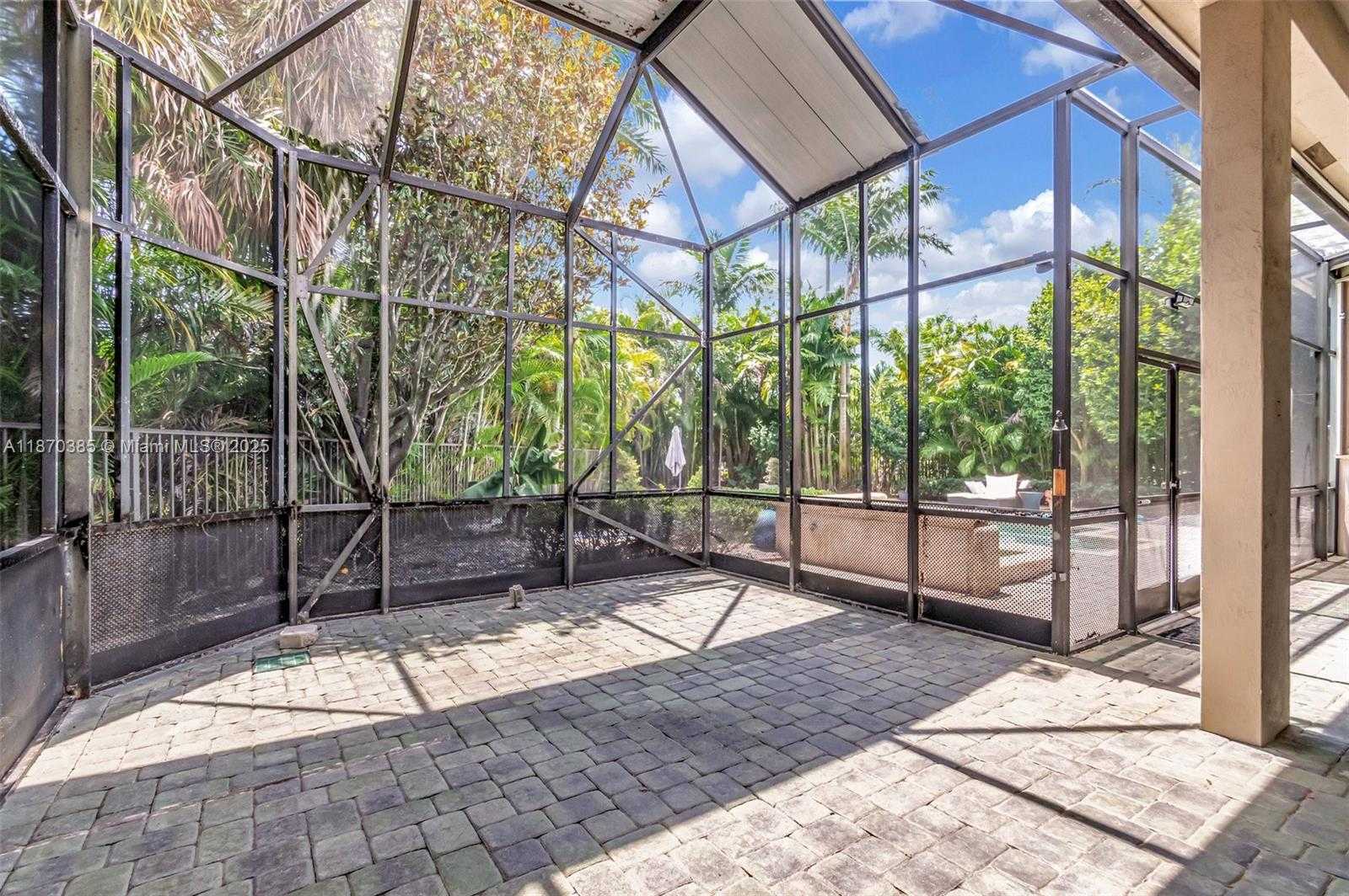 Small Image of 8244 LAKEVIEW DR, West Palm Beach Number 45