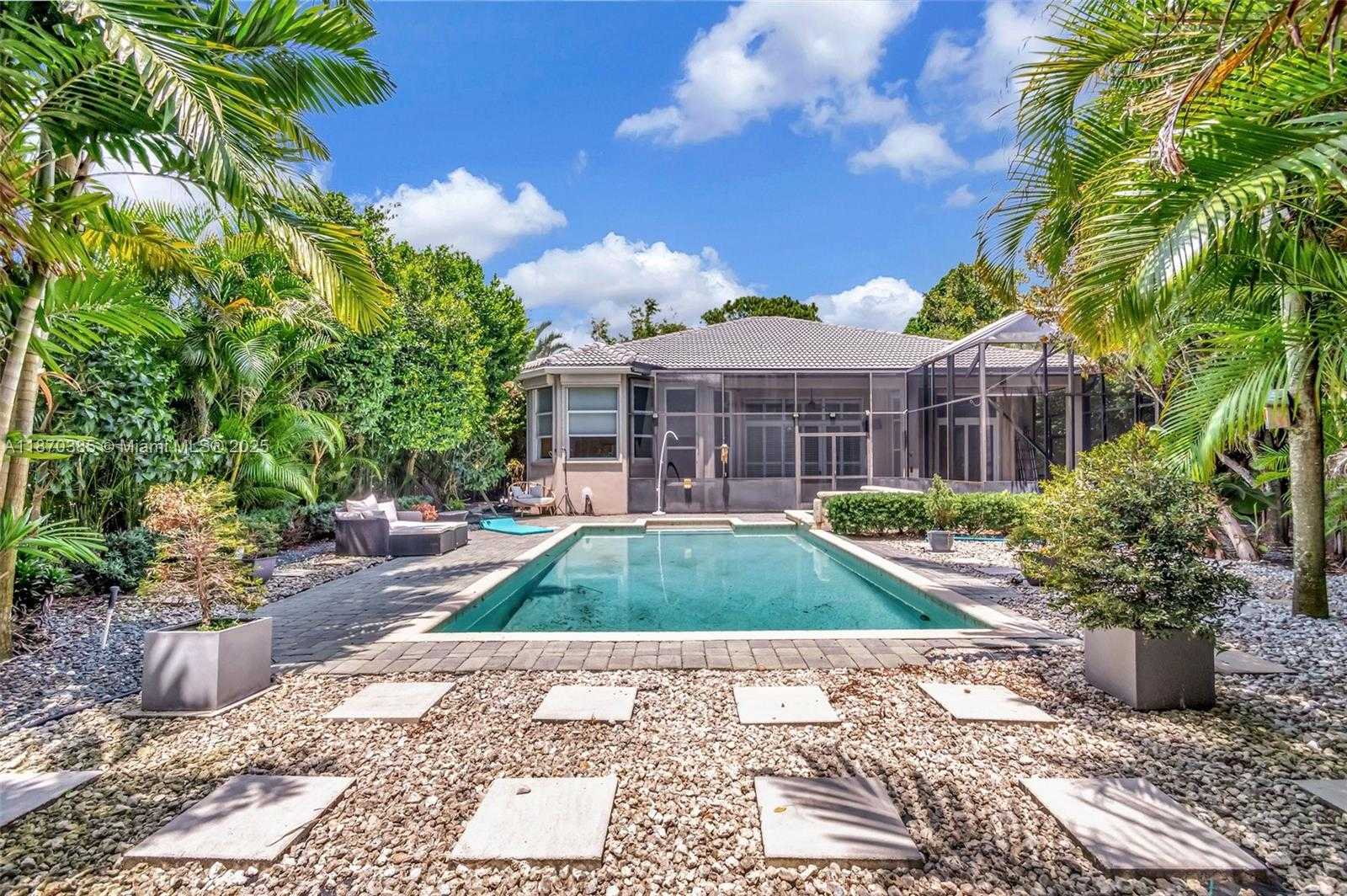 Small Image of 8244 LAKEVIEW DR, West Palm Beach Number 51