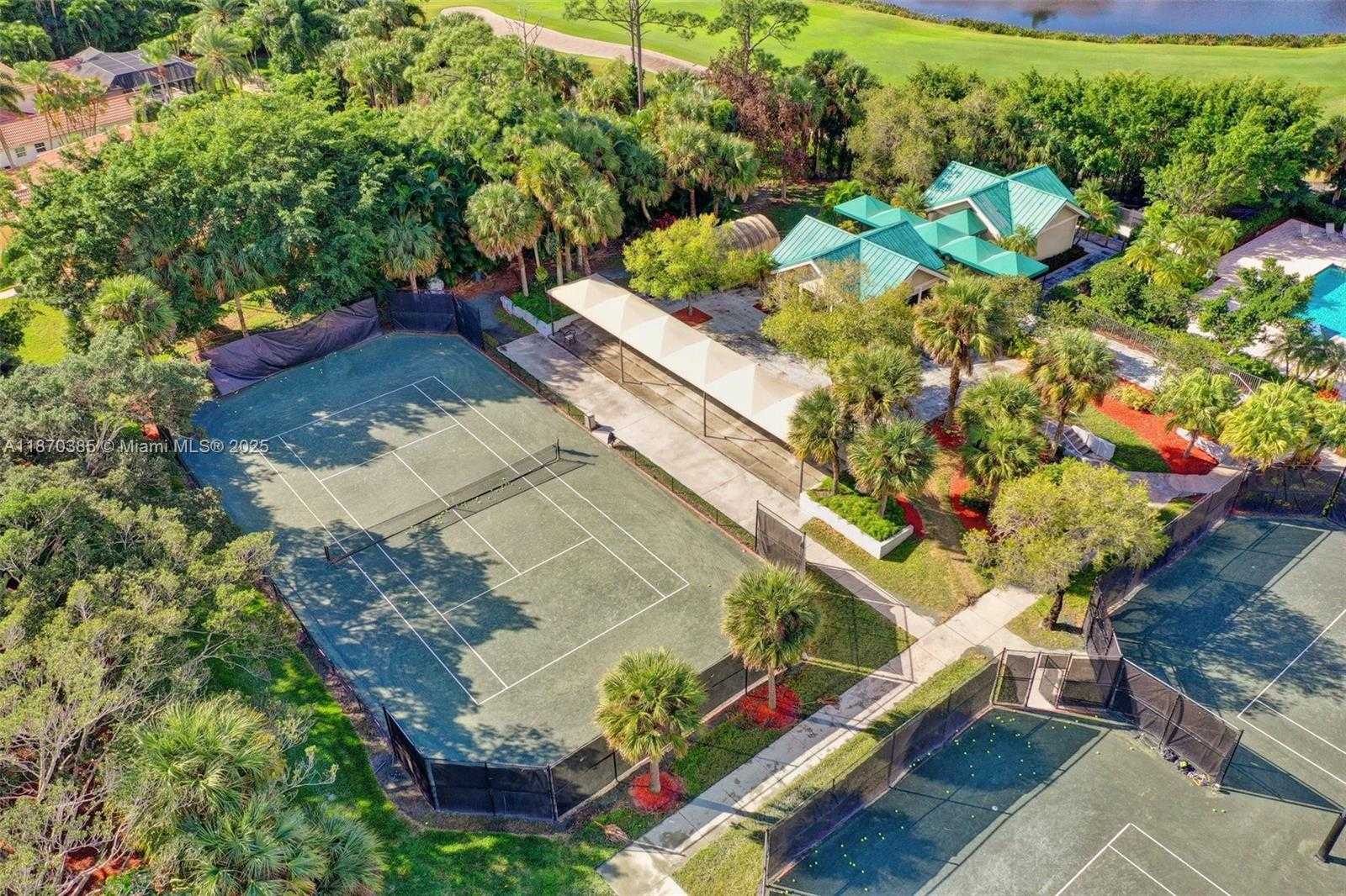 Small Image of 8244 LAKEVIEW DR, West Palm Beach Number 63