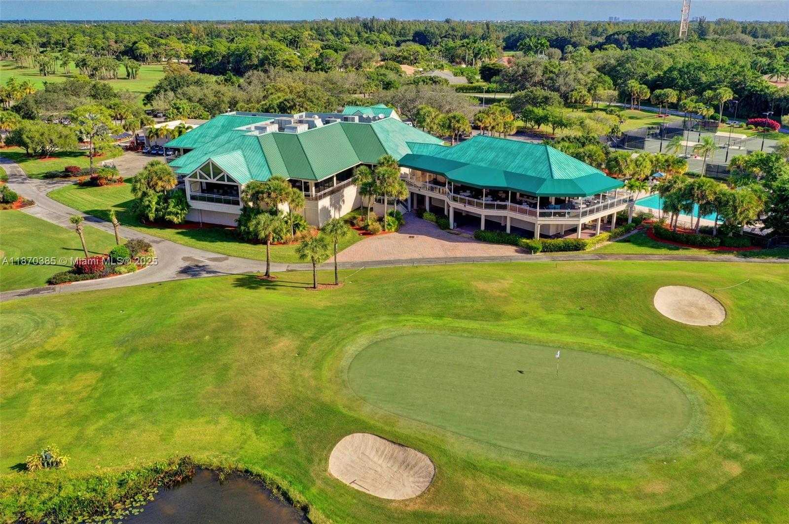 Small Image of 8244 LAKEVIEW DR, West Palm Beach Number 66