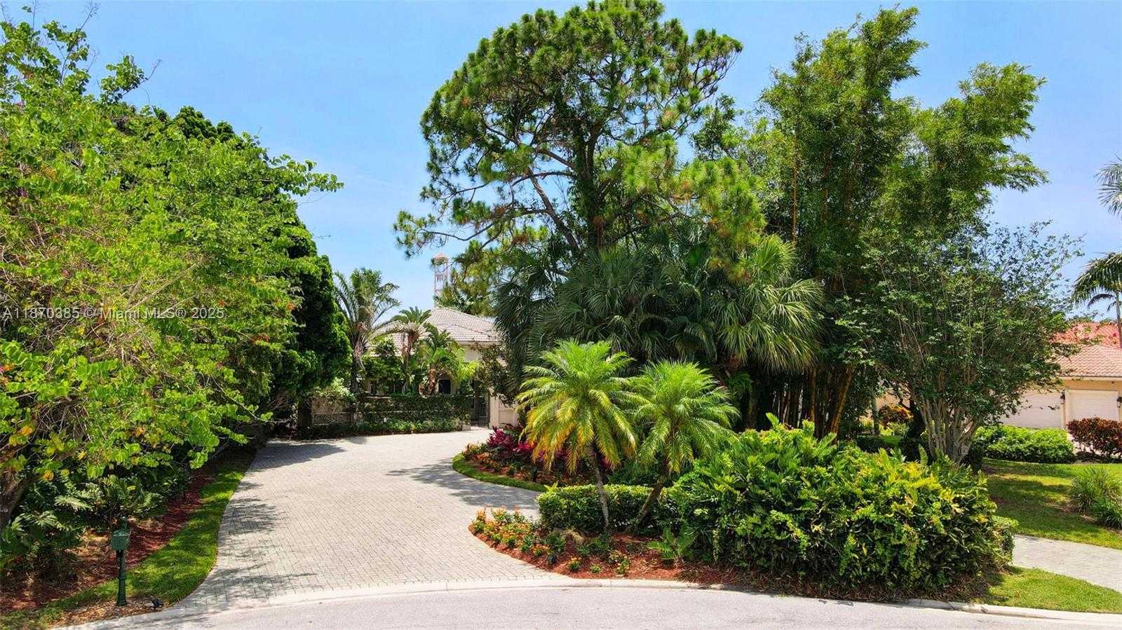 Small Image of 8244 LAKEVIEW DR, West Palm Beach Number 77