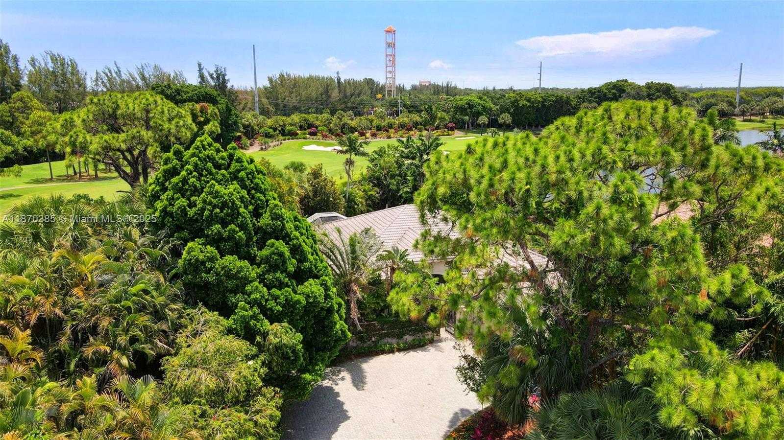 Small Image of 8244 LAKEVIEW DR, West Palm Beach Number 78