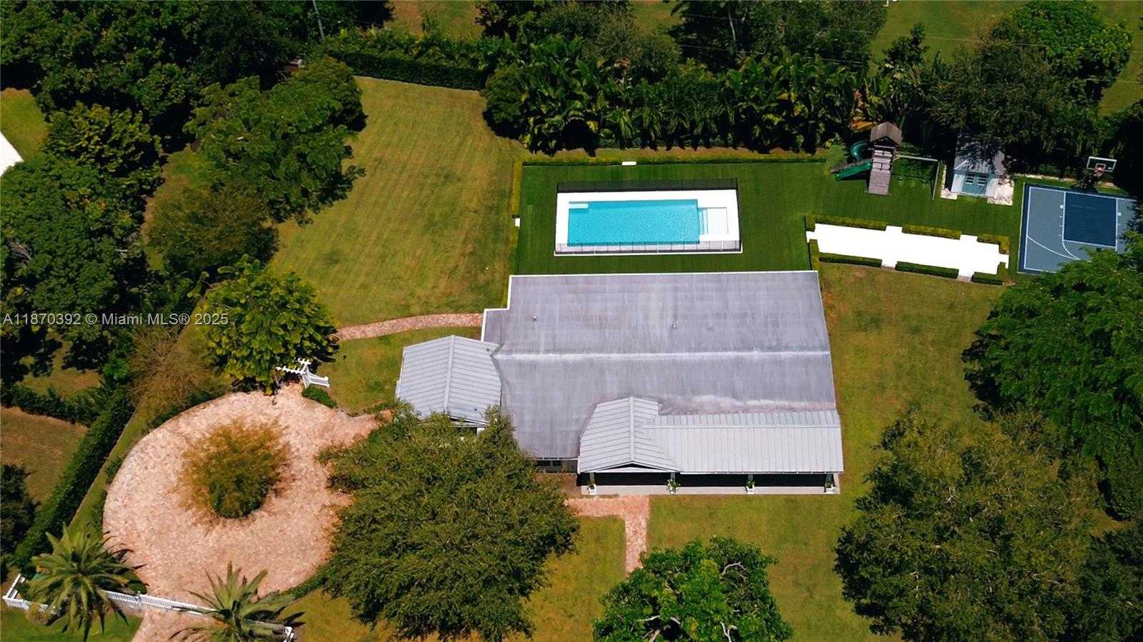 Small Image of 8845 SOUTH WEST 116TH ST, Miami Number 5