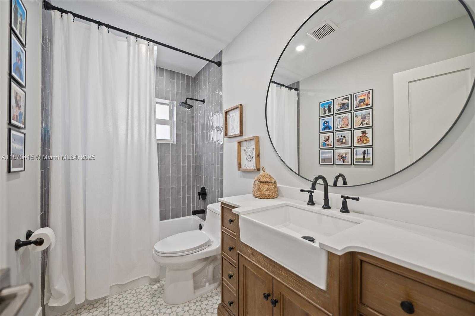 Small Image of 9620 JAMAICA DR, Cutler Bay Number 16