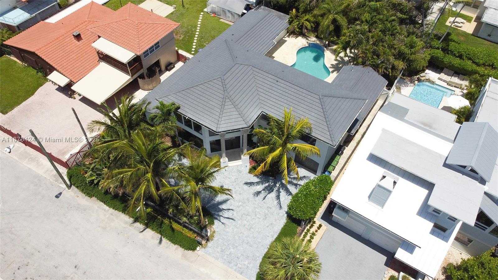 Small Image of 3321 NORTH EAST 16TH PL, Fort Lauderdale Number 38