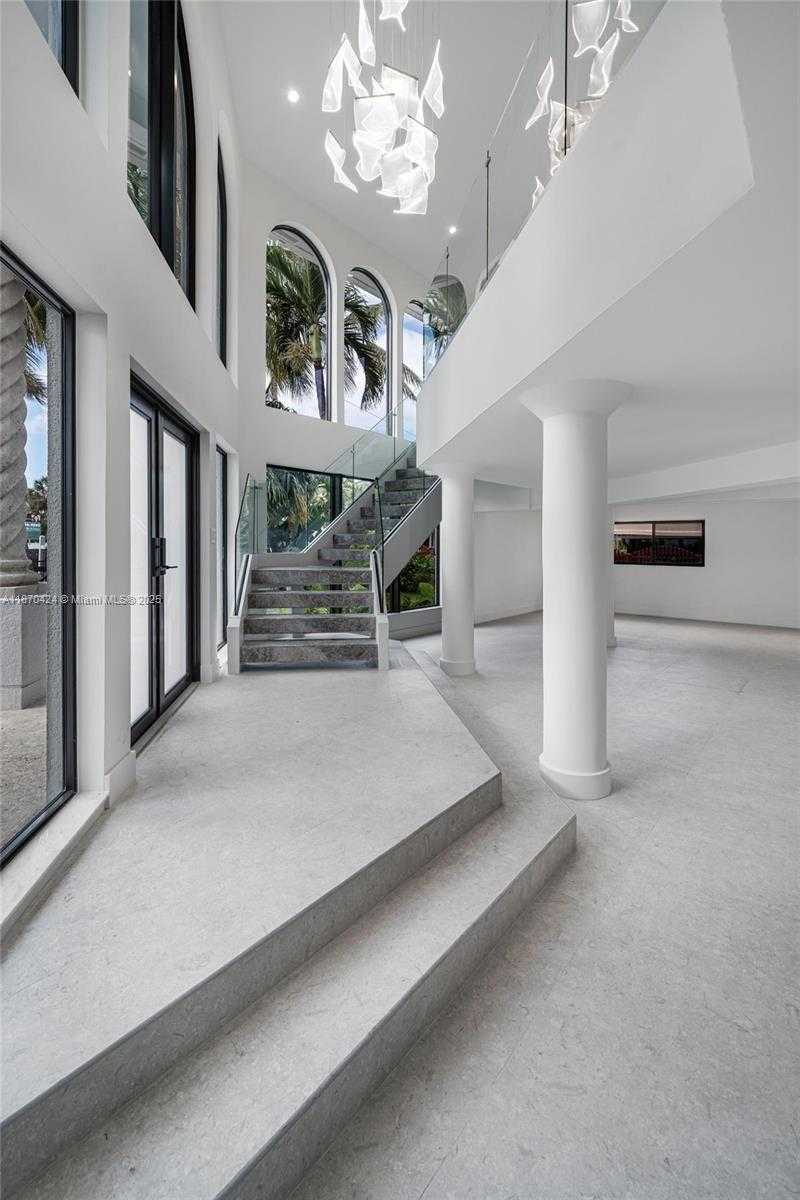 Small Image of 3321 NORTH EAST 16TH PL, Fort Lauderdale Number 4