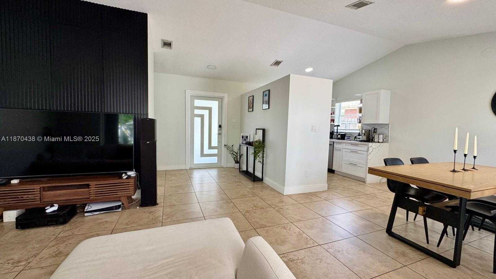 Small Image of 12793 SOUTH WEST 250TH TER, Homestead Number 9