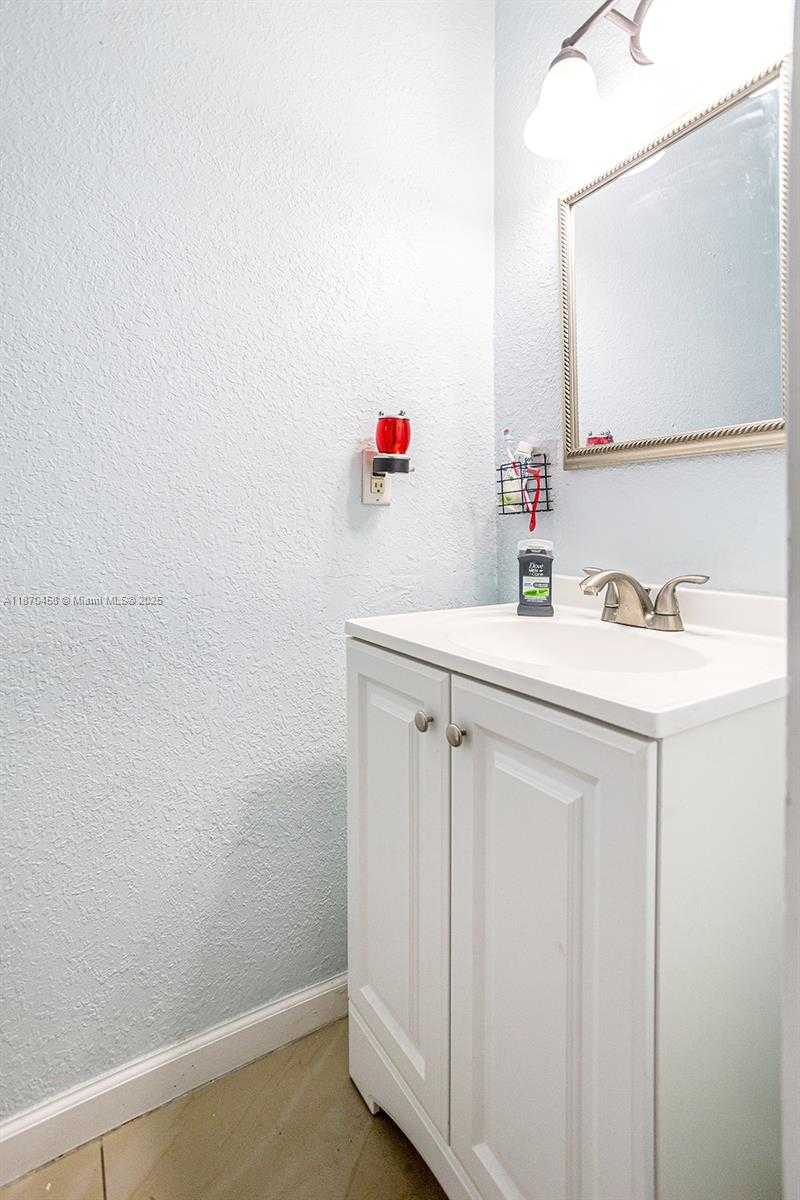Small Image of 7000 WEST 15TH CT, Hialeah Number 13