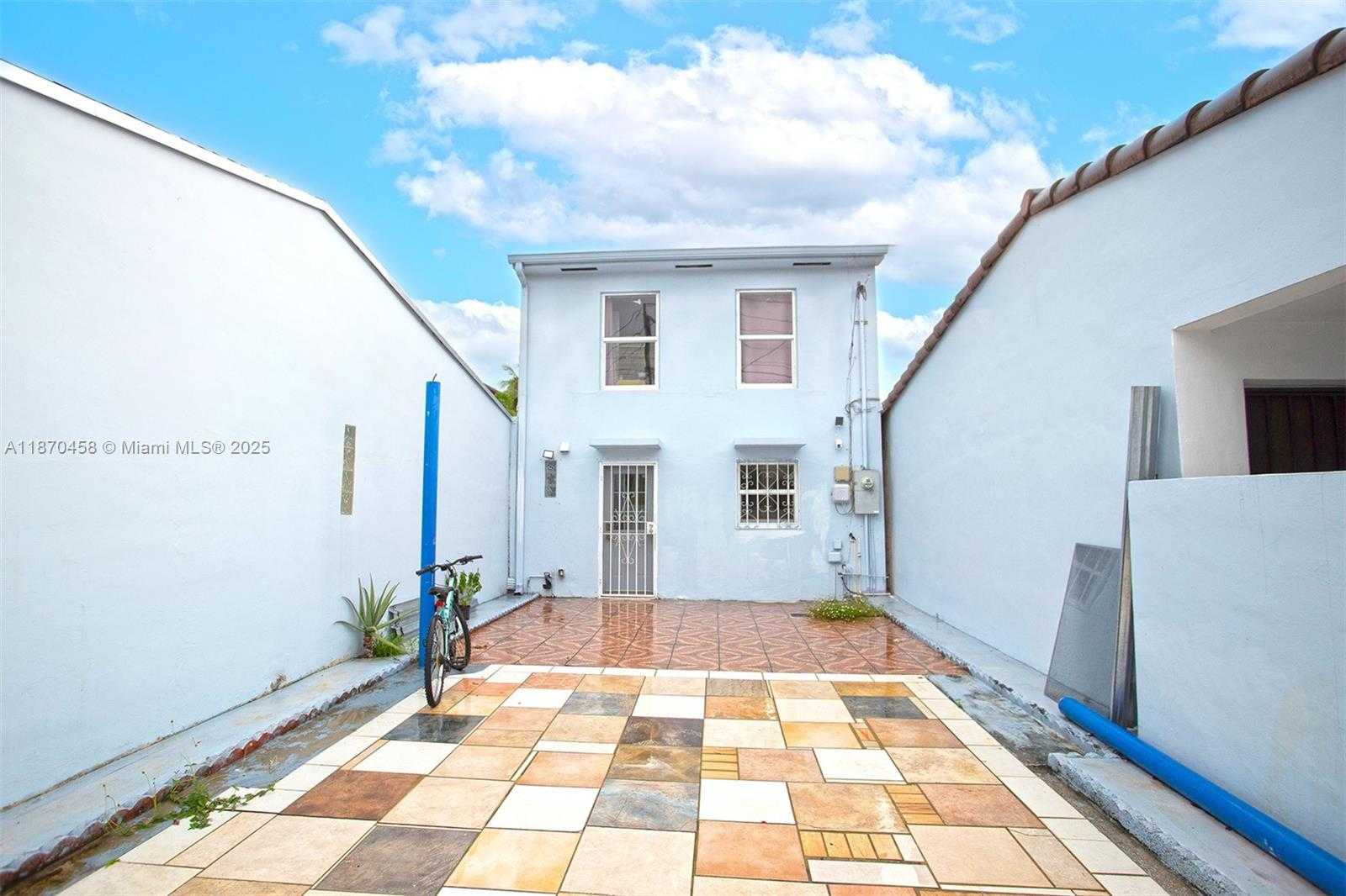 Small Image of 7000 WEST 15TH CT, Hialeah Number 3