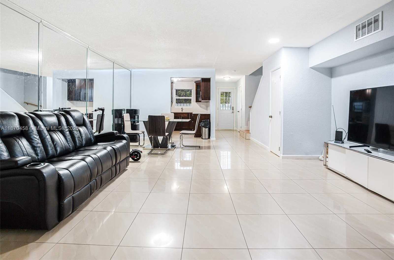 Small Image of 7000 WEST 15TH CT, Hialeah Number 7