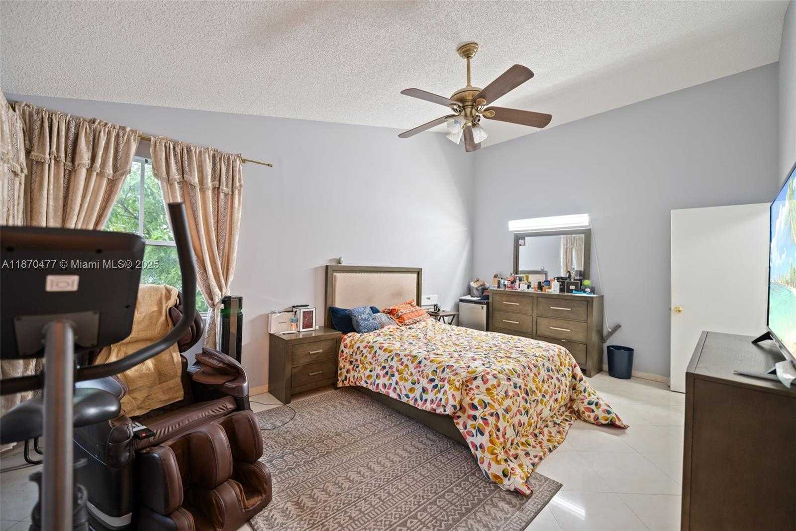 Small Image of 381 NORTH WEST 102ND TER, Pembroke Pines Number 20