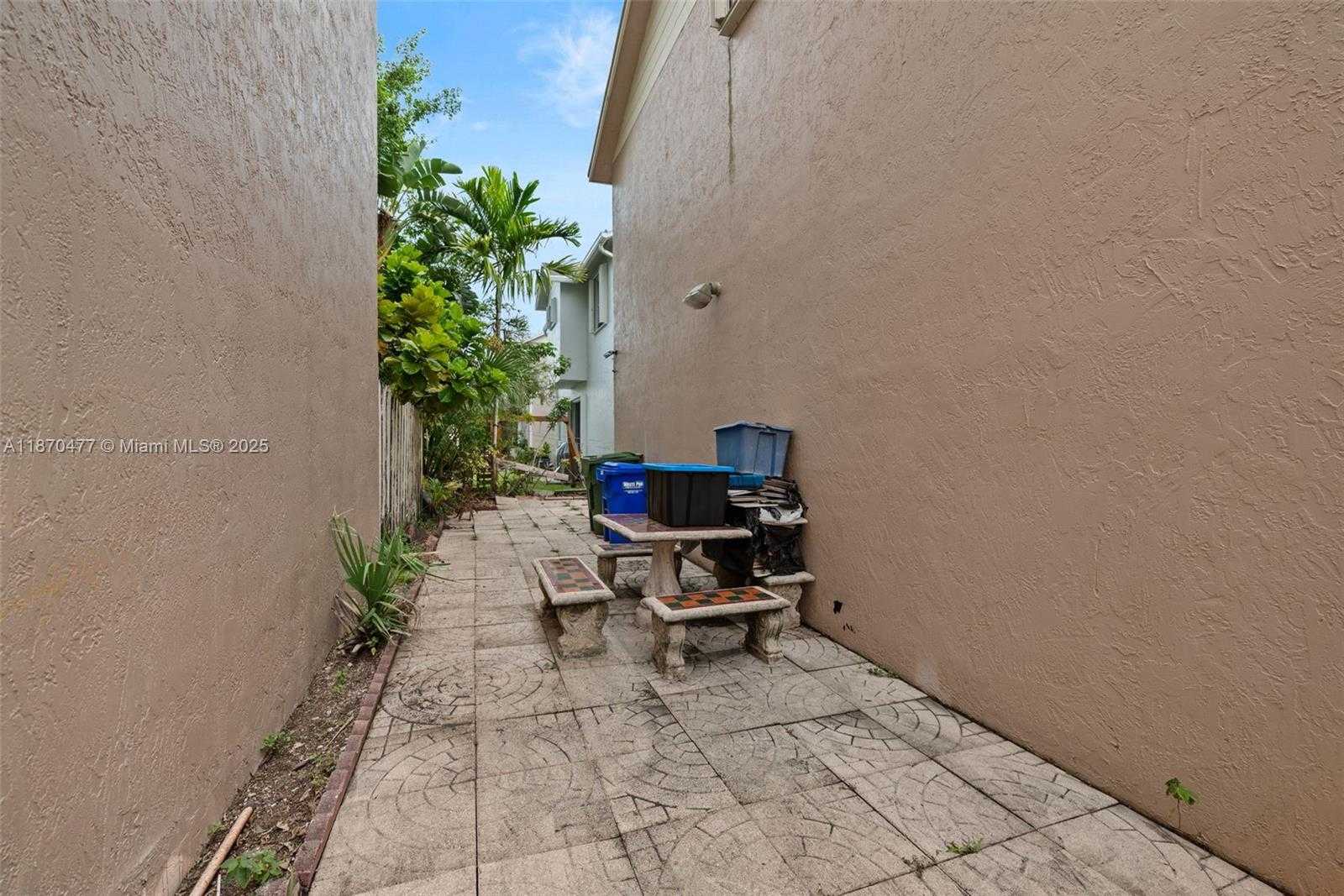 Small Image of 381 NORTH WEST 102ND TER, Pembroke Pines Number 30