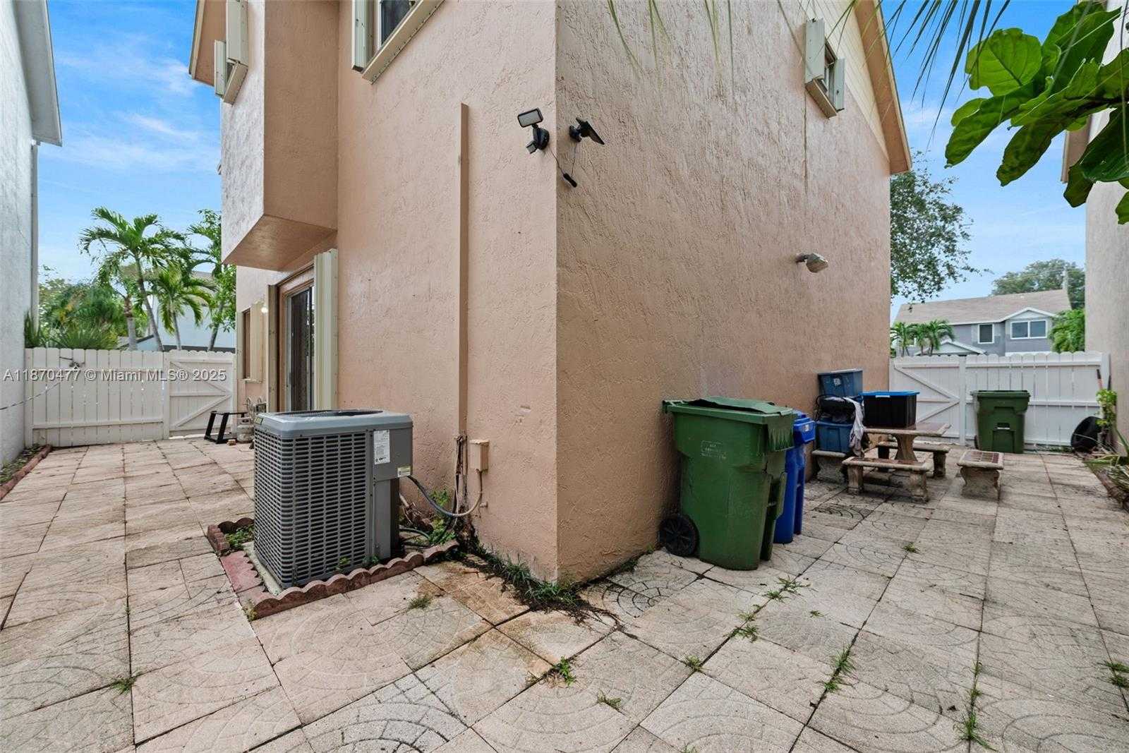 Small Image of 381 NORTH WEST 102ND TER, Pembroke Pines Number 31