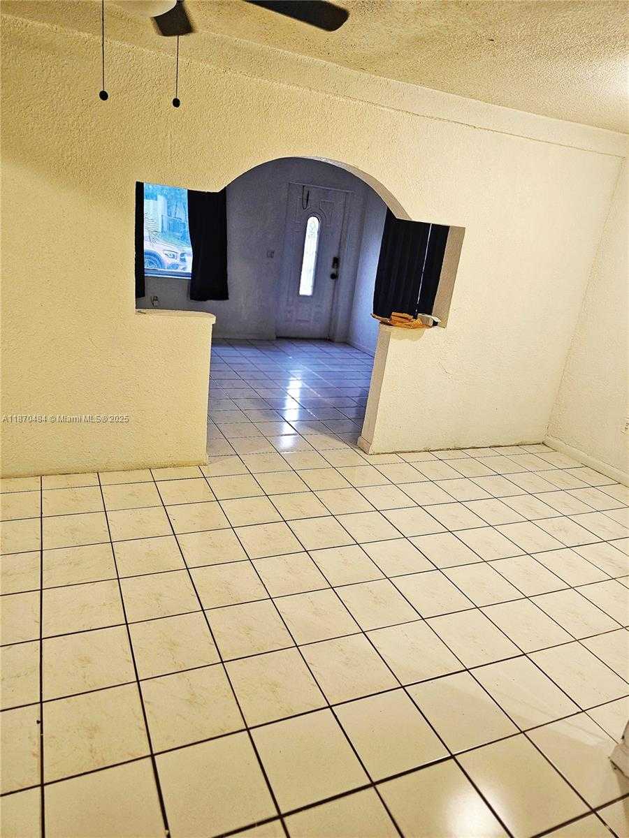 Small Image of 109 NORTH WEST 28TH TER, Fort Lauderdale Number 3