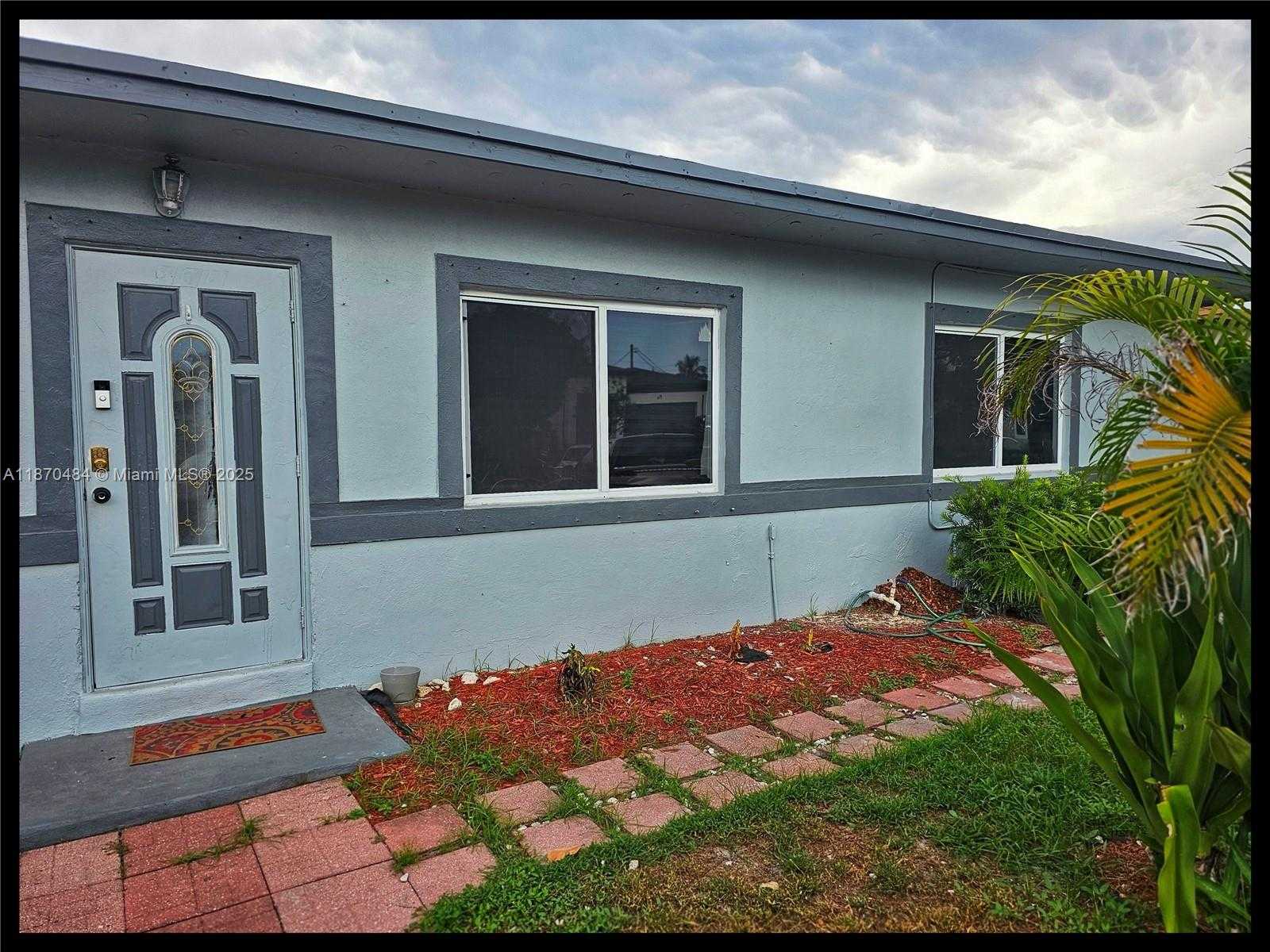 Small Image of 109 NORTH WEST 28TH TER, Fort Lauderdale Number 4